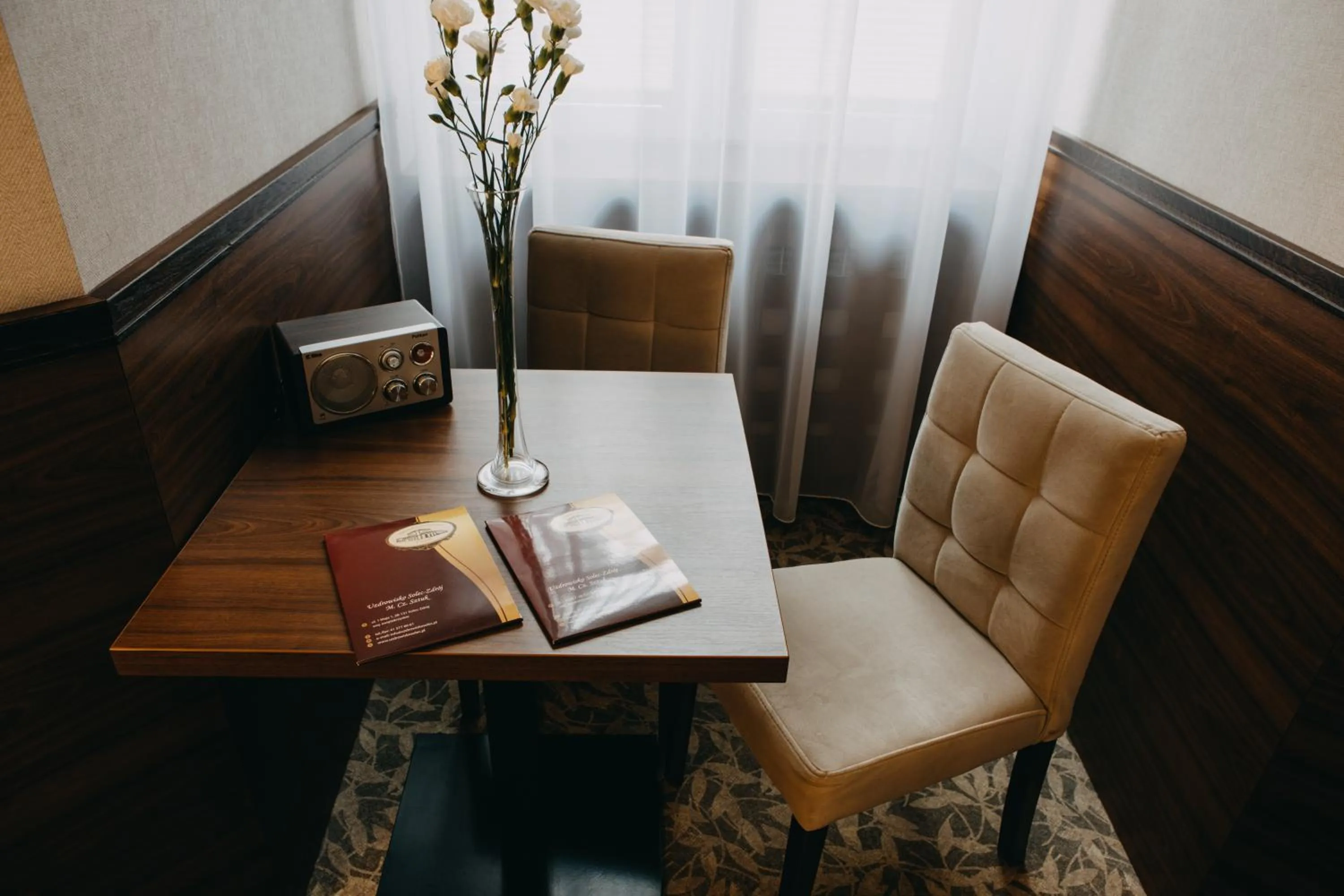 Seating area in Willa Irena