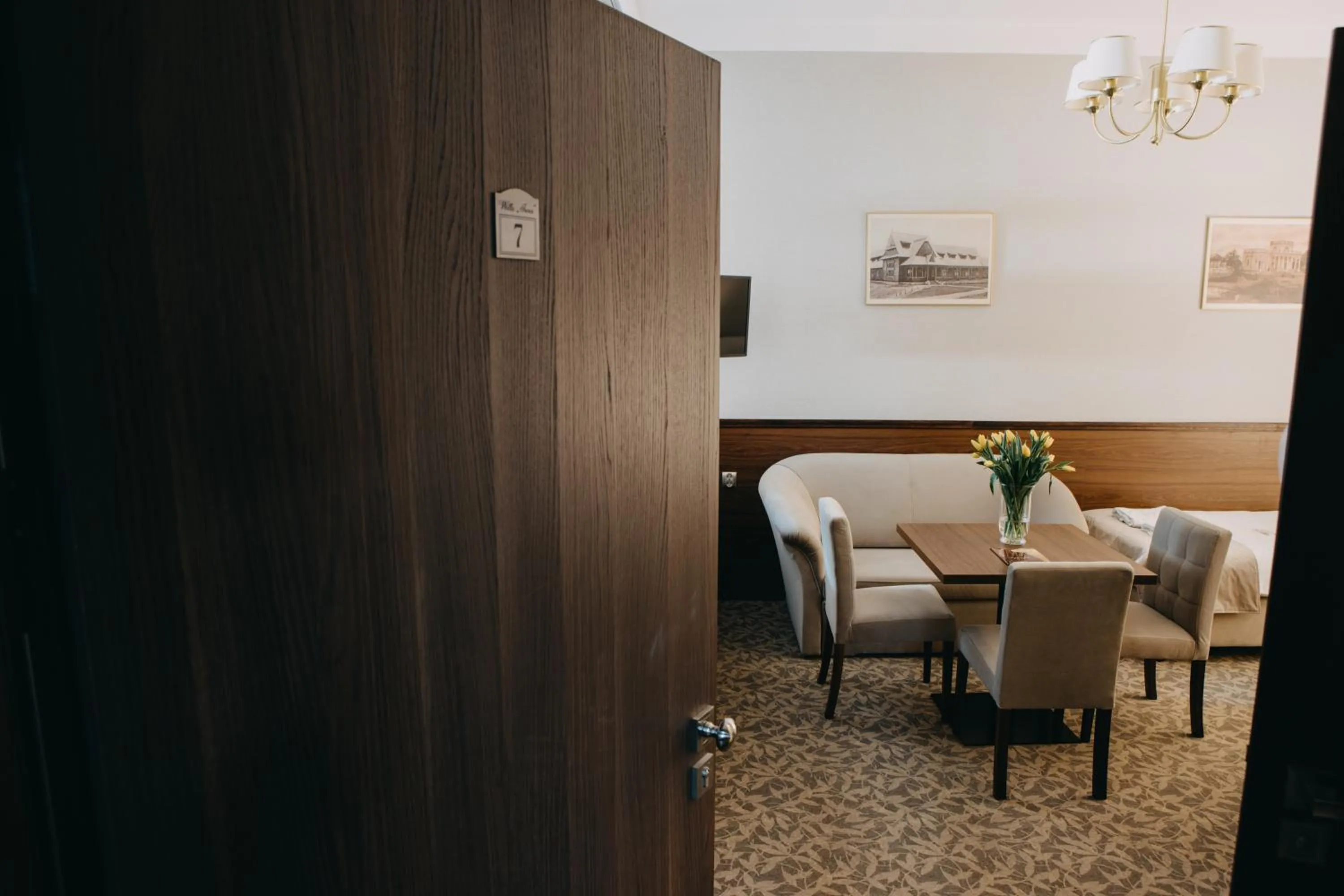 Seating area in Willa Irena