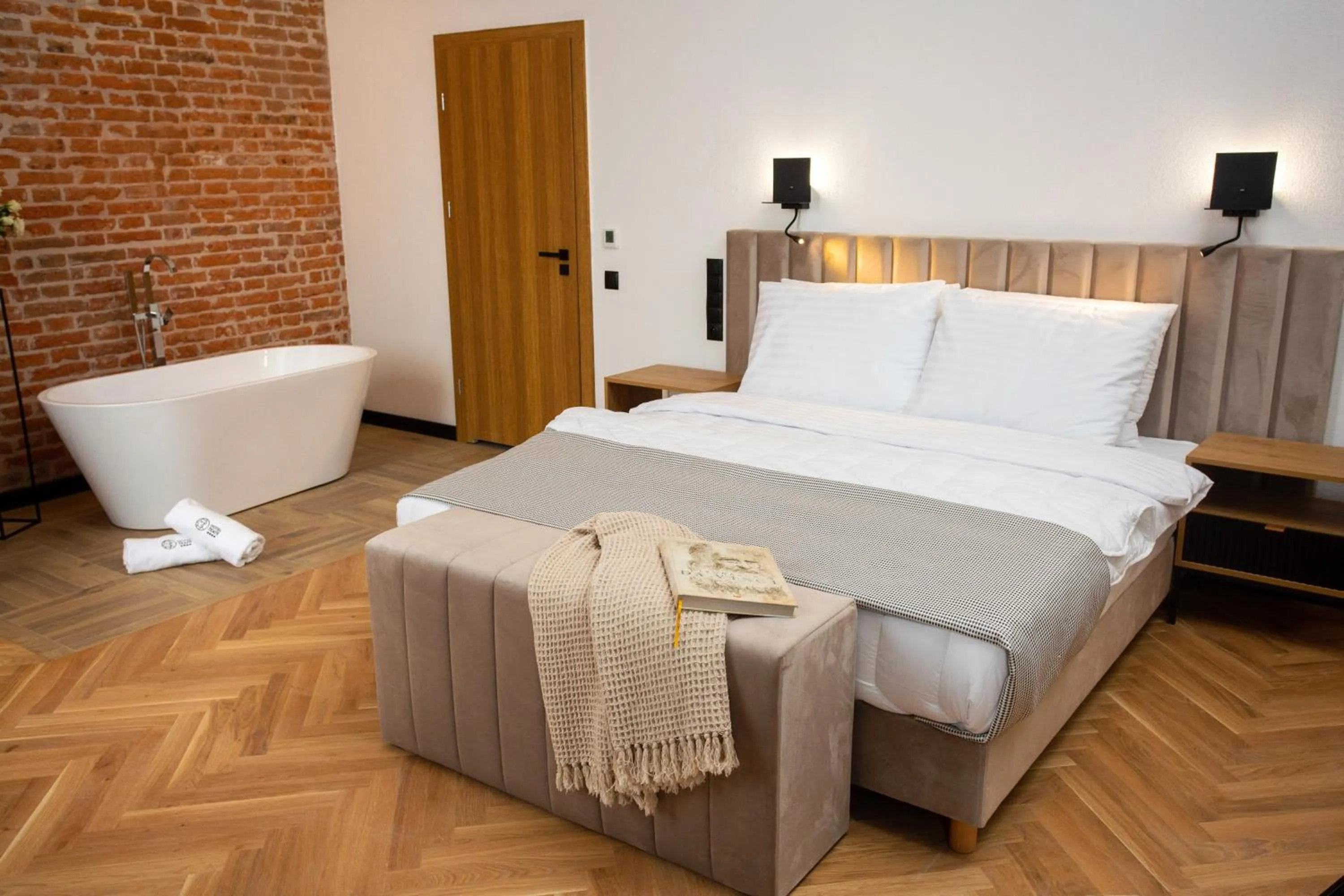 Bed in HOTEL TEATR