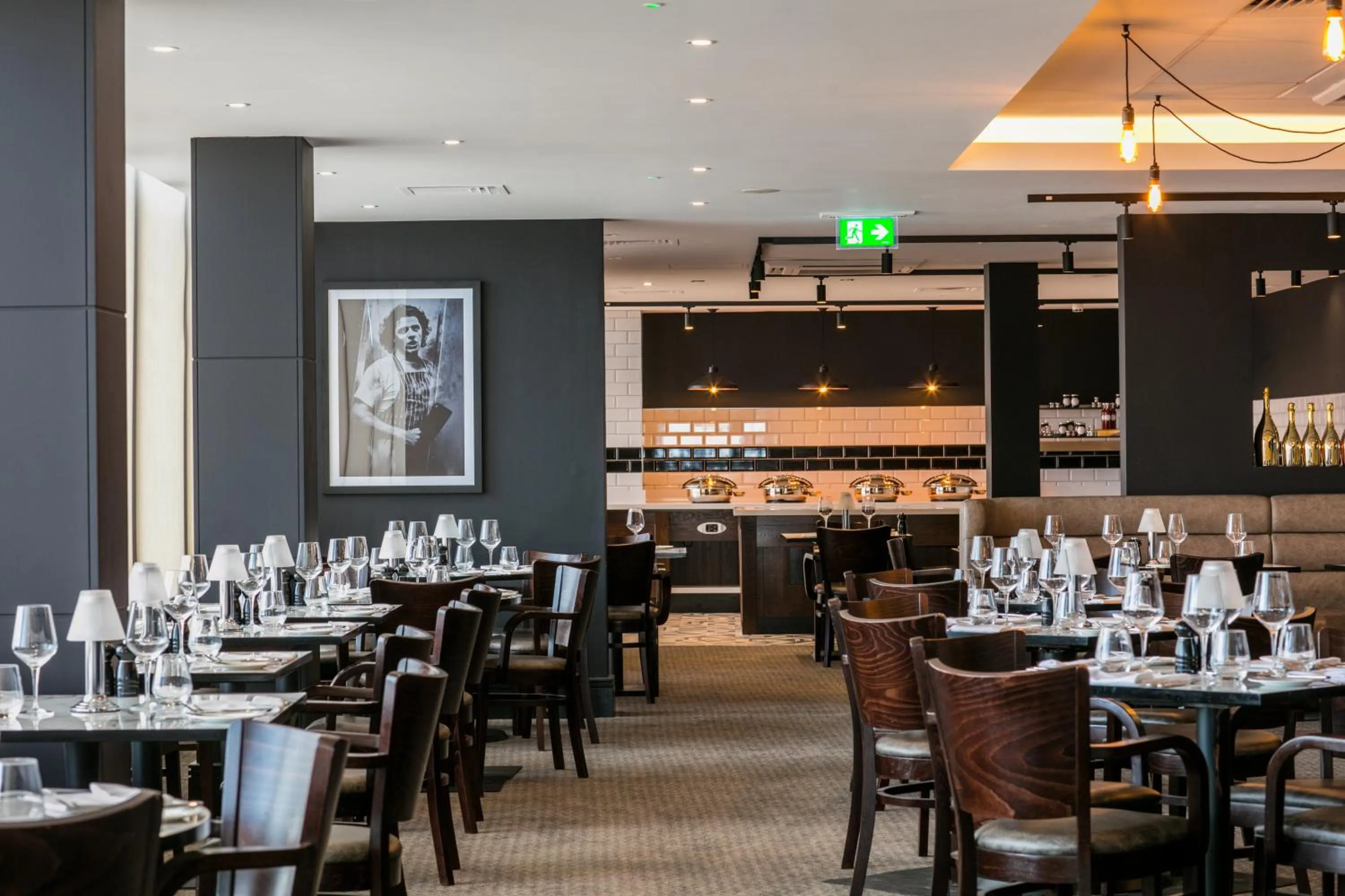 Restaurant/places to eat in Crowne Plaza Plymouth by IHG