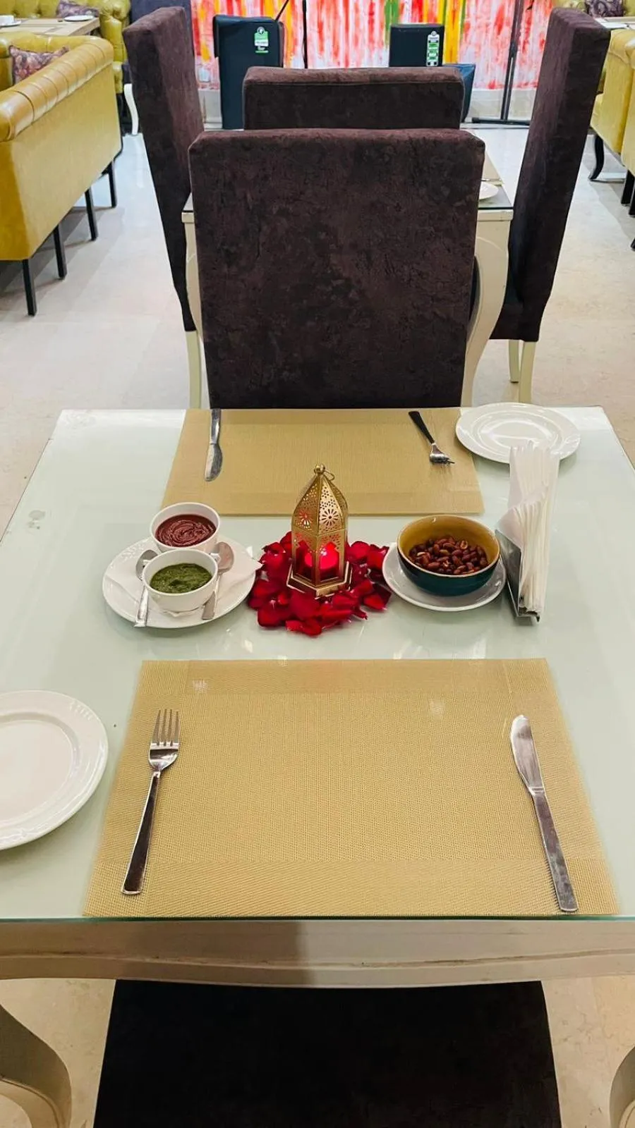 Restaurant/places to eat in Flute Boutique by Hotel 91