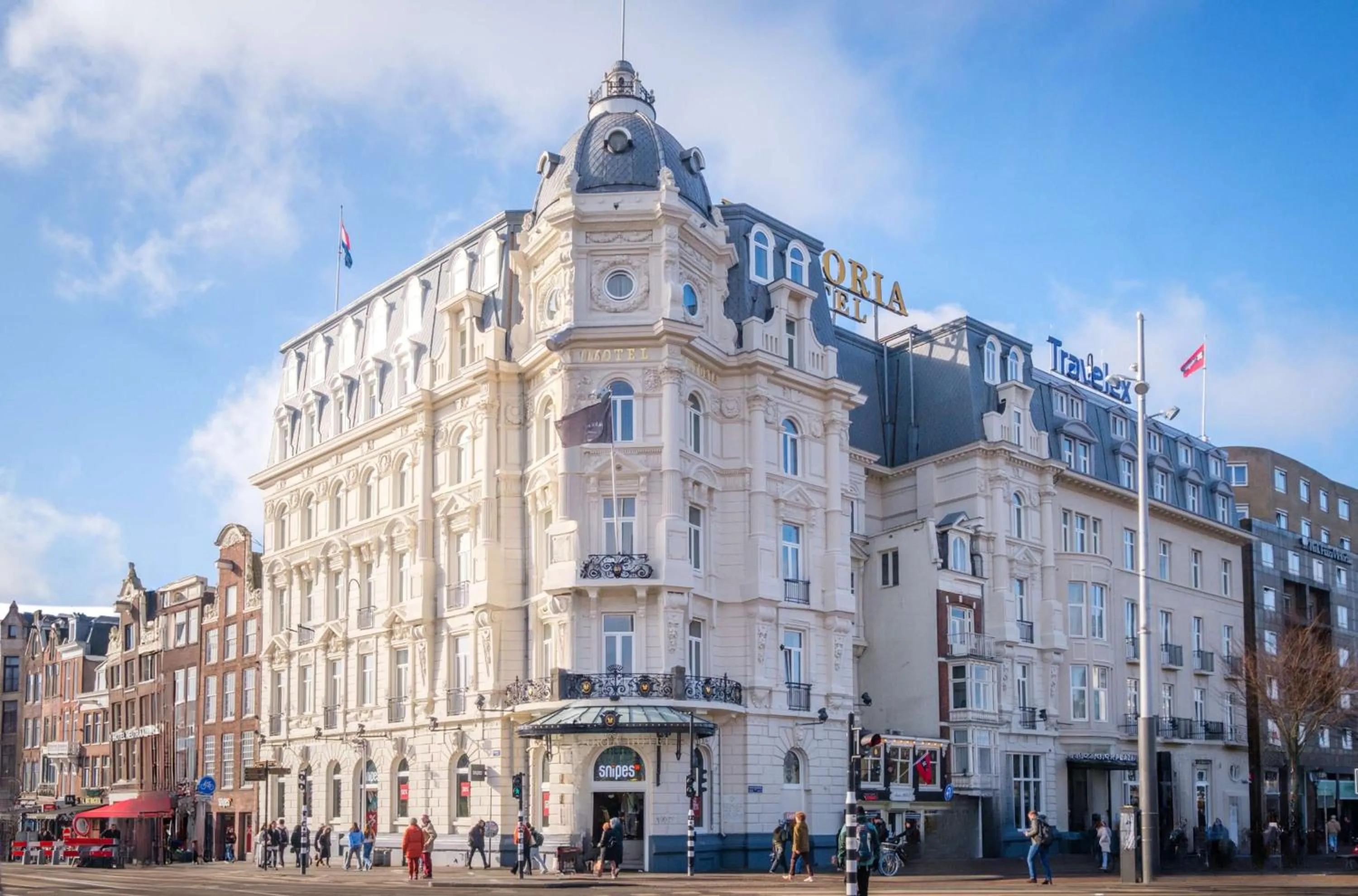 Property building in Park Plaza Victoria Amsterdam