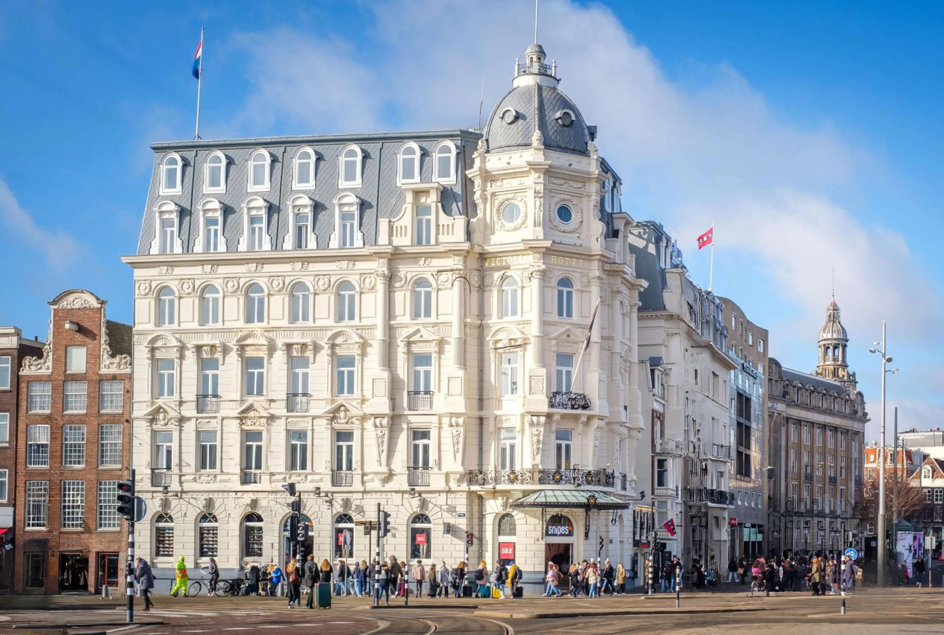 Property building in Park Plaza Victoria Amsterdam