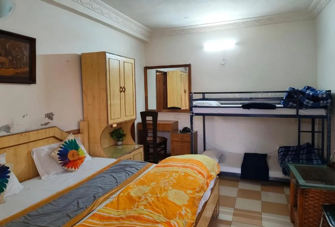 Bed in Hotel Centre Point Resorts Palampur