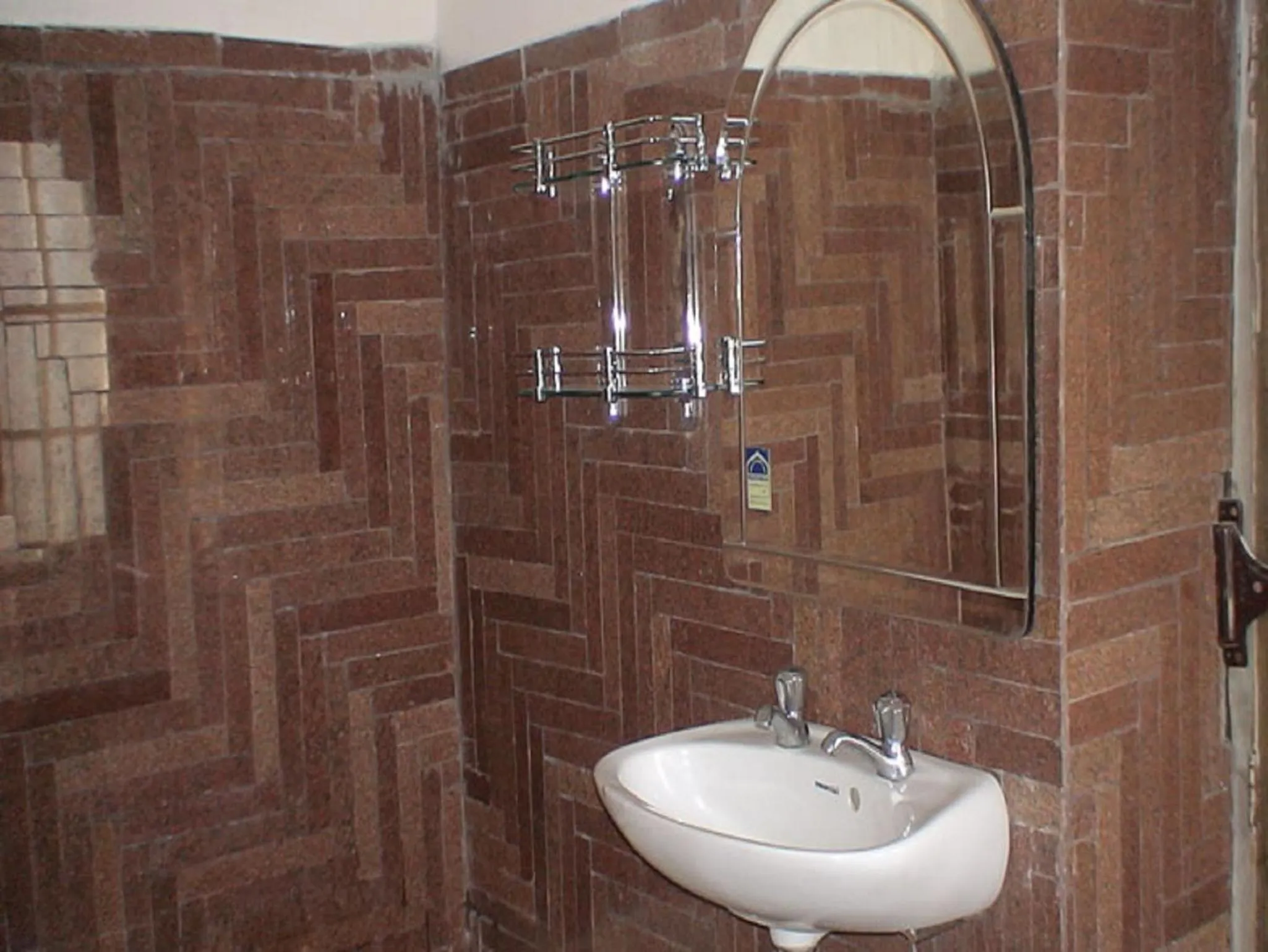 Bathroom in Hotel Centre Point Resorts Palampur