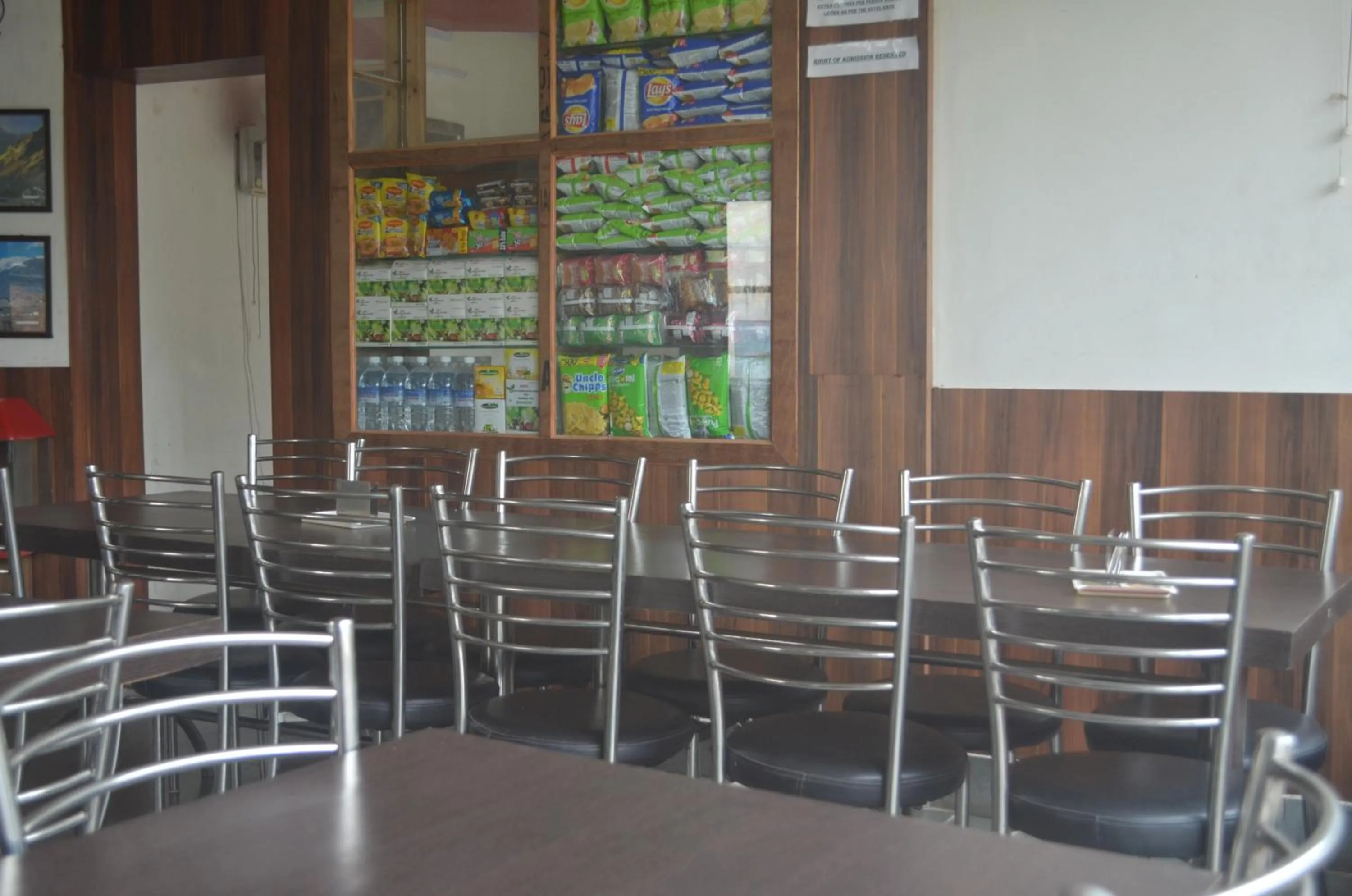 Restaurant/places to eat in Hotel Centre Point Resorts Palampur