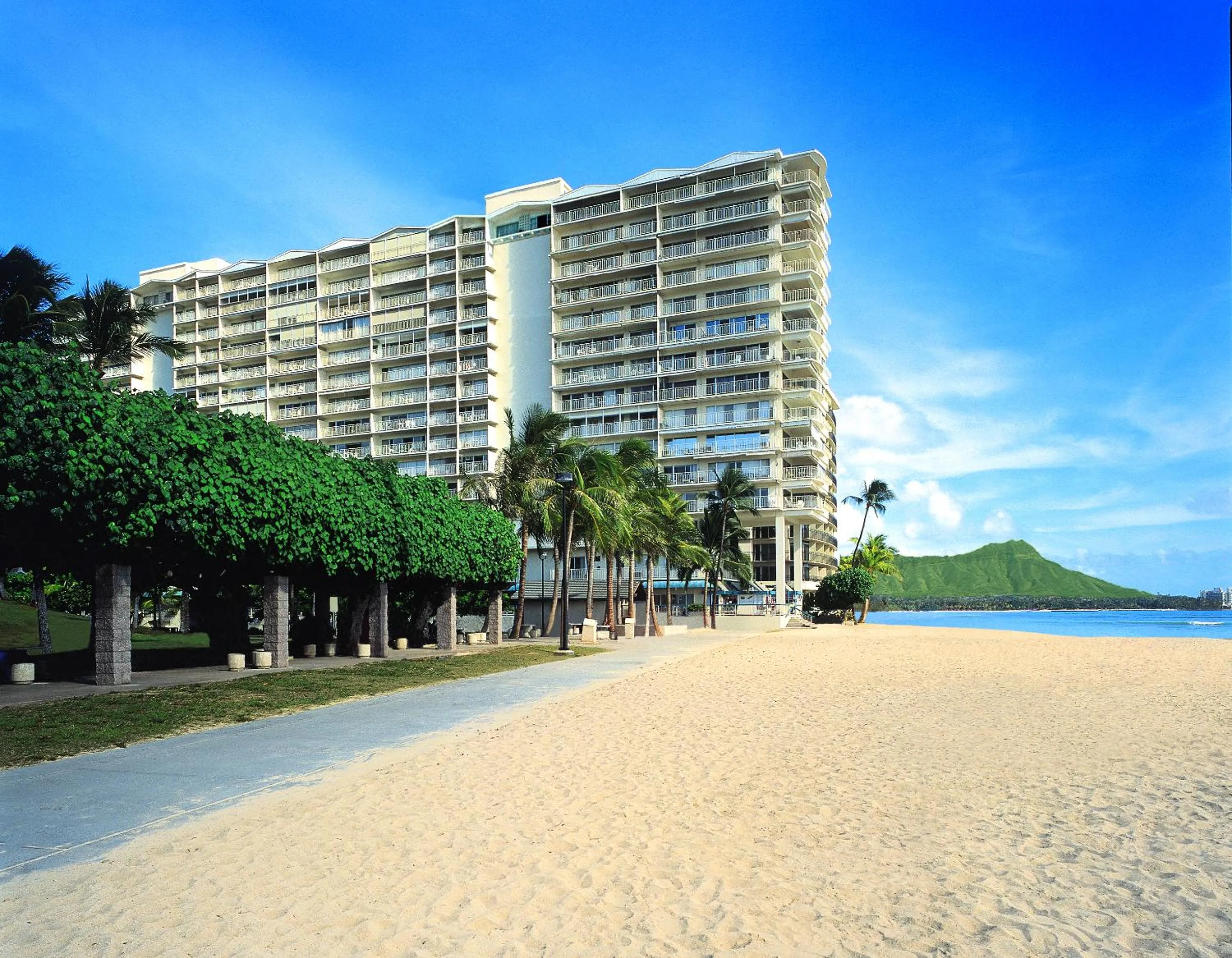 Property building in Waikiki Shore by OUTRIGGER - Select Your Unit