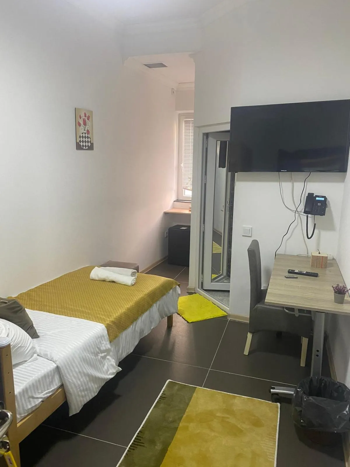 Bed in Hotel City Rooms Prishtina