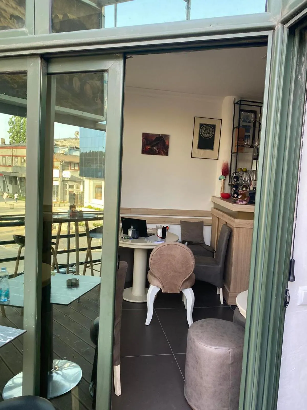 Restaurant/places to eat in Hotel City Rooms Prishtina