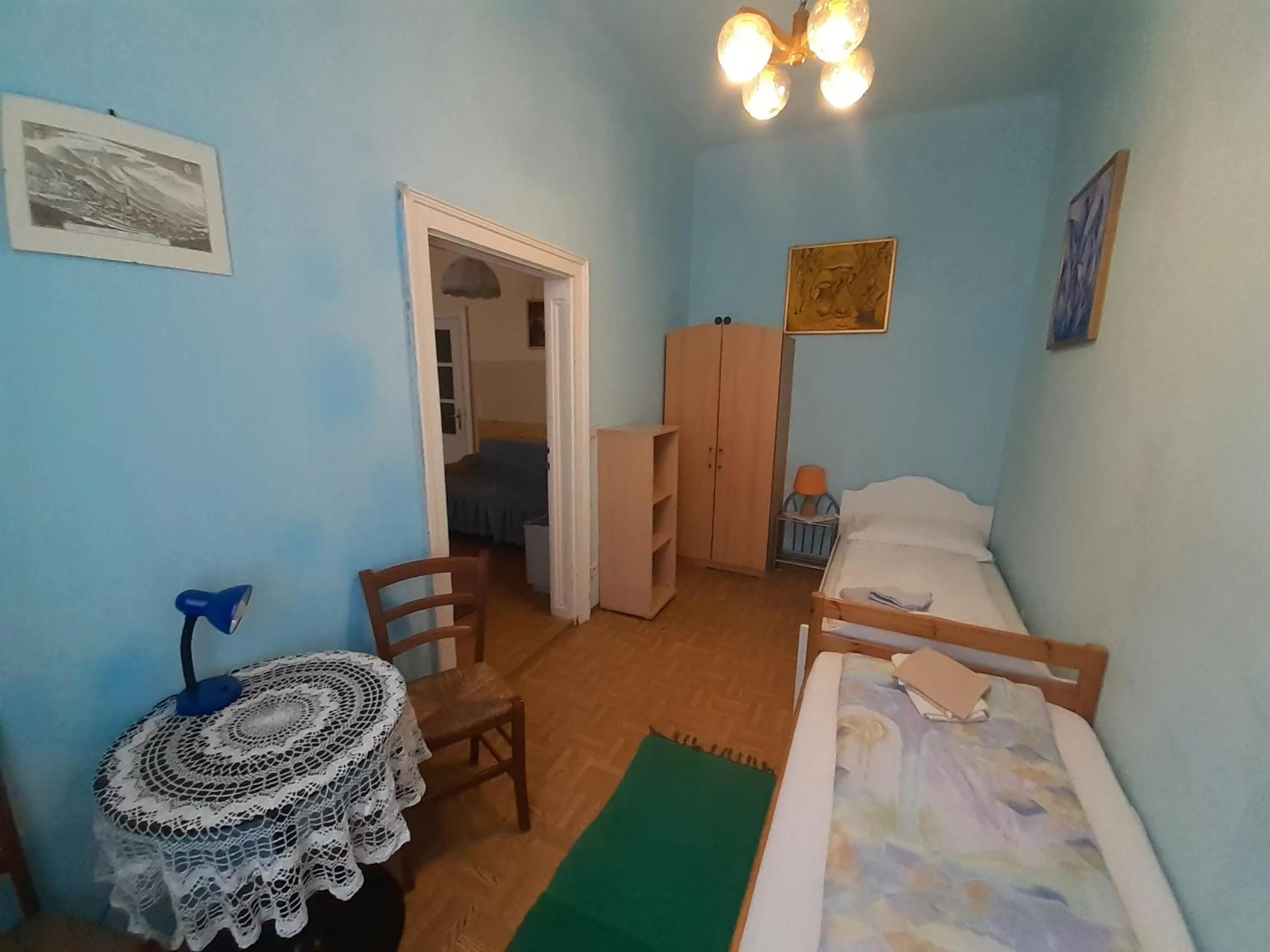 Bedroom, Bed in HappyHostel