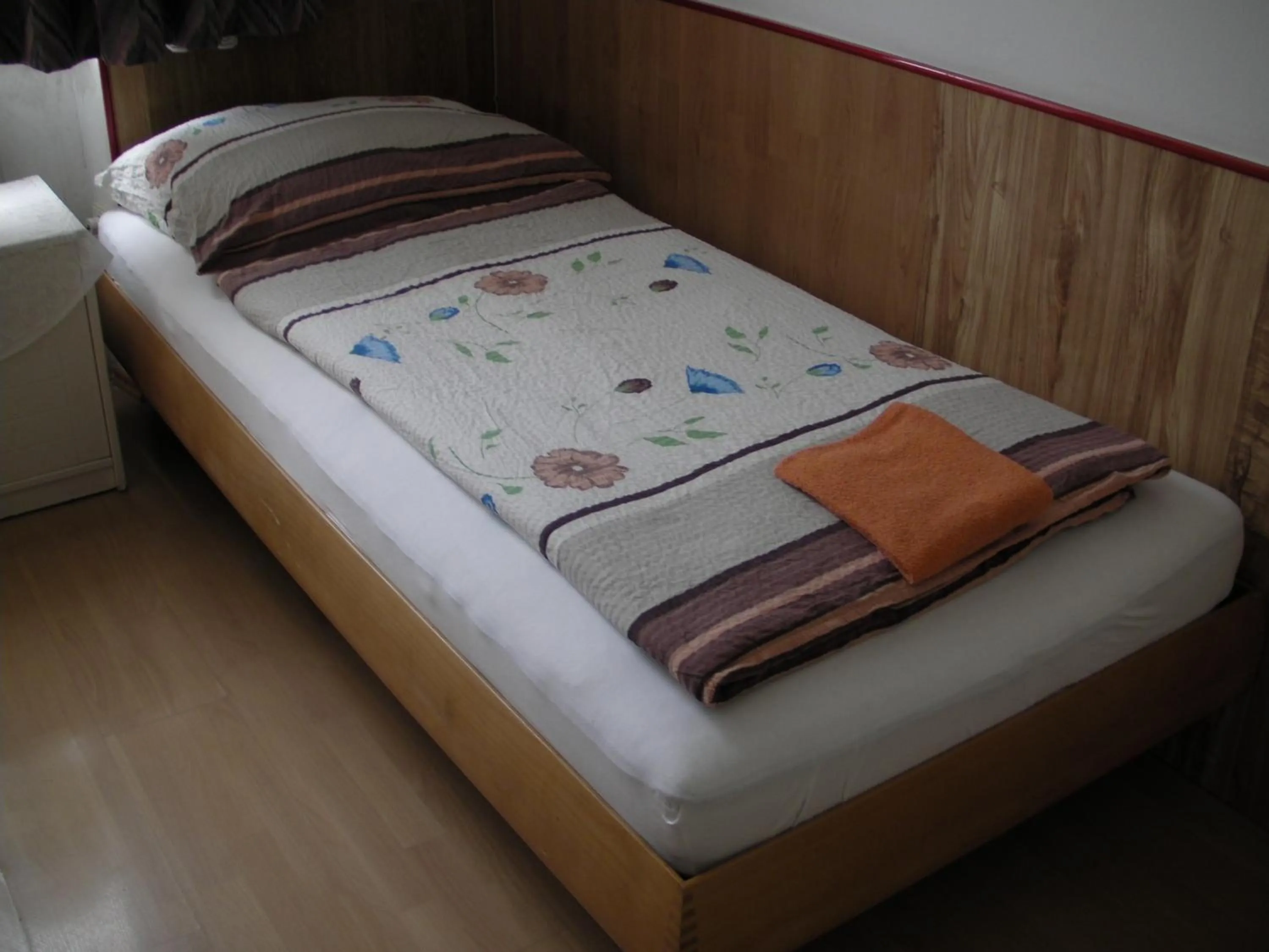 Photo of the whole room, Bed in HappyHostel