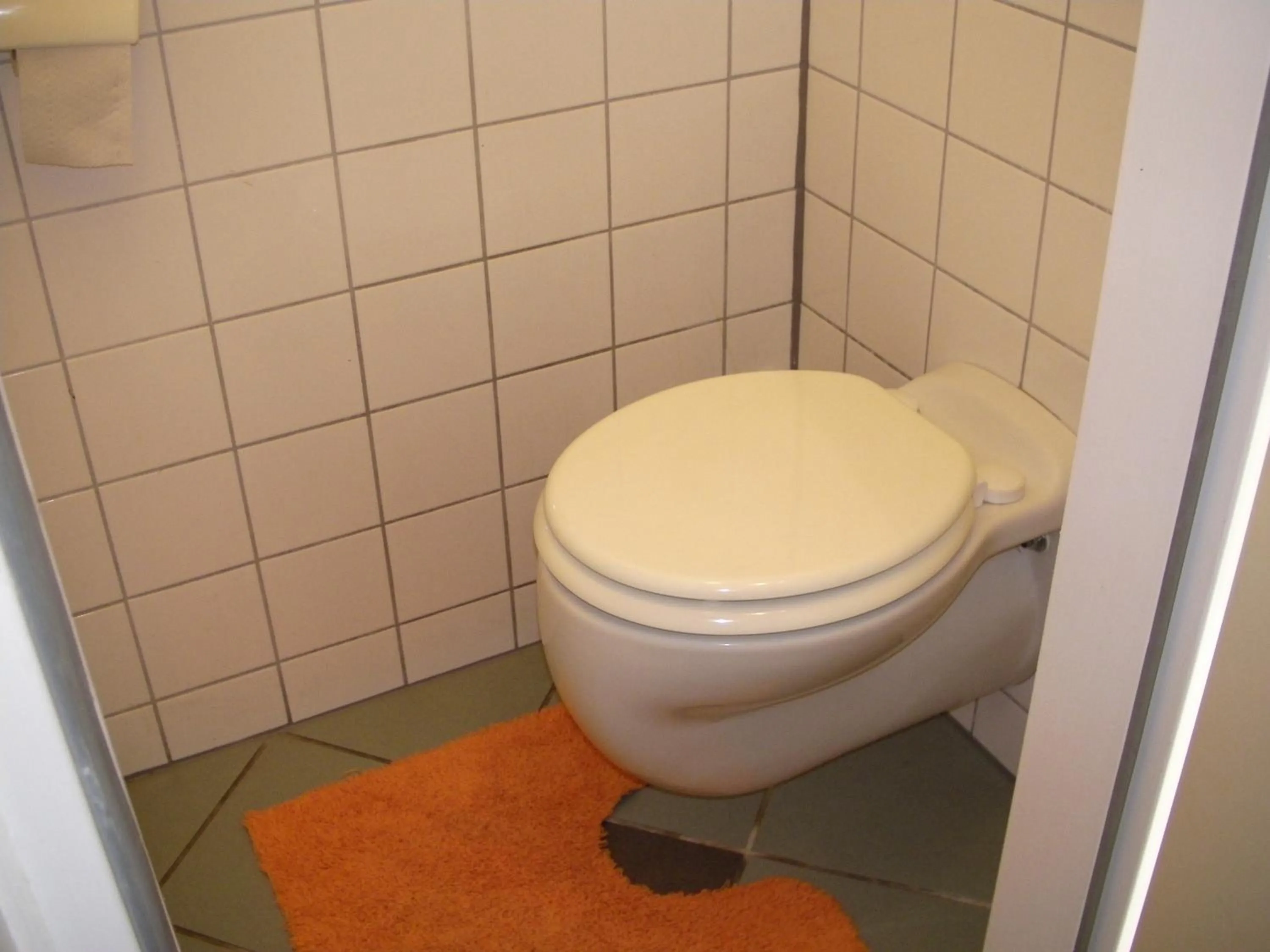 Toilet in HappyHostel