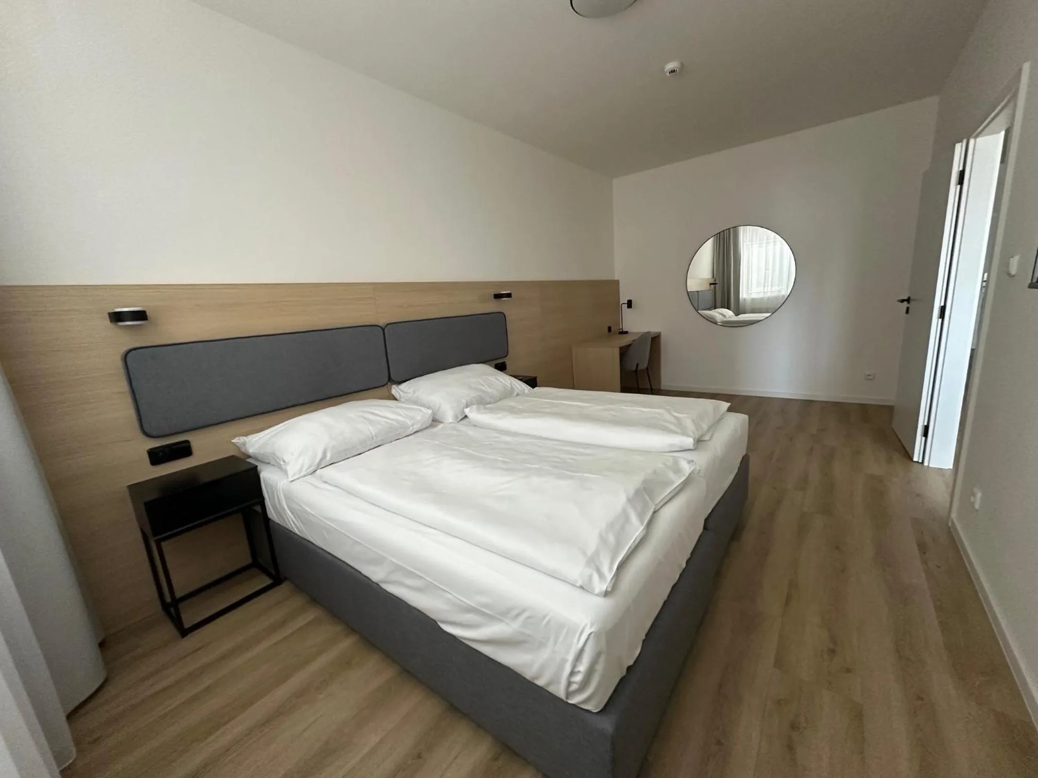 Bed in Hotel Kapitol