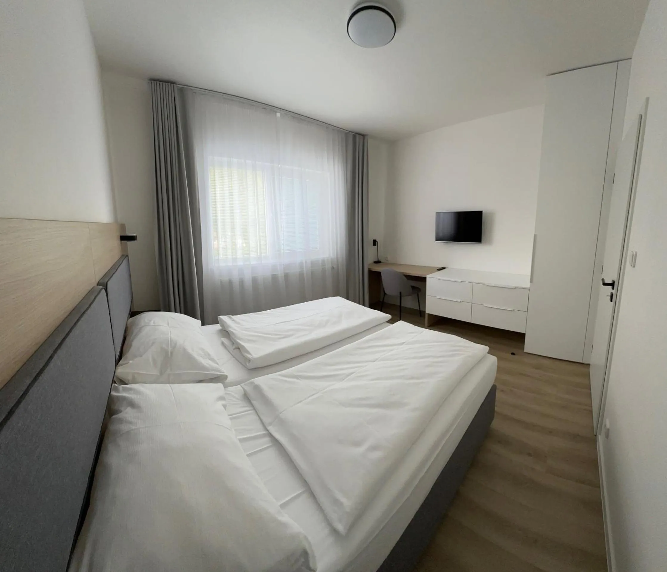 Bed in Hotel Kapitol