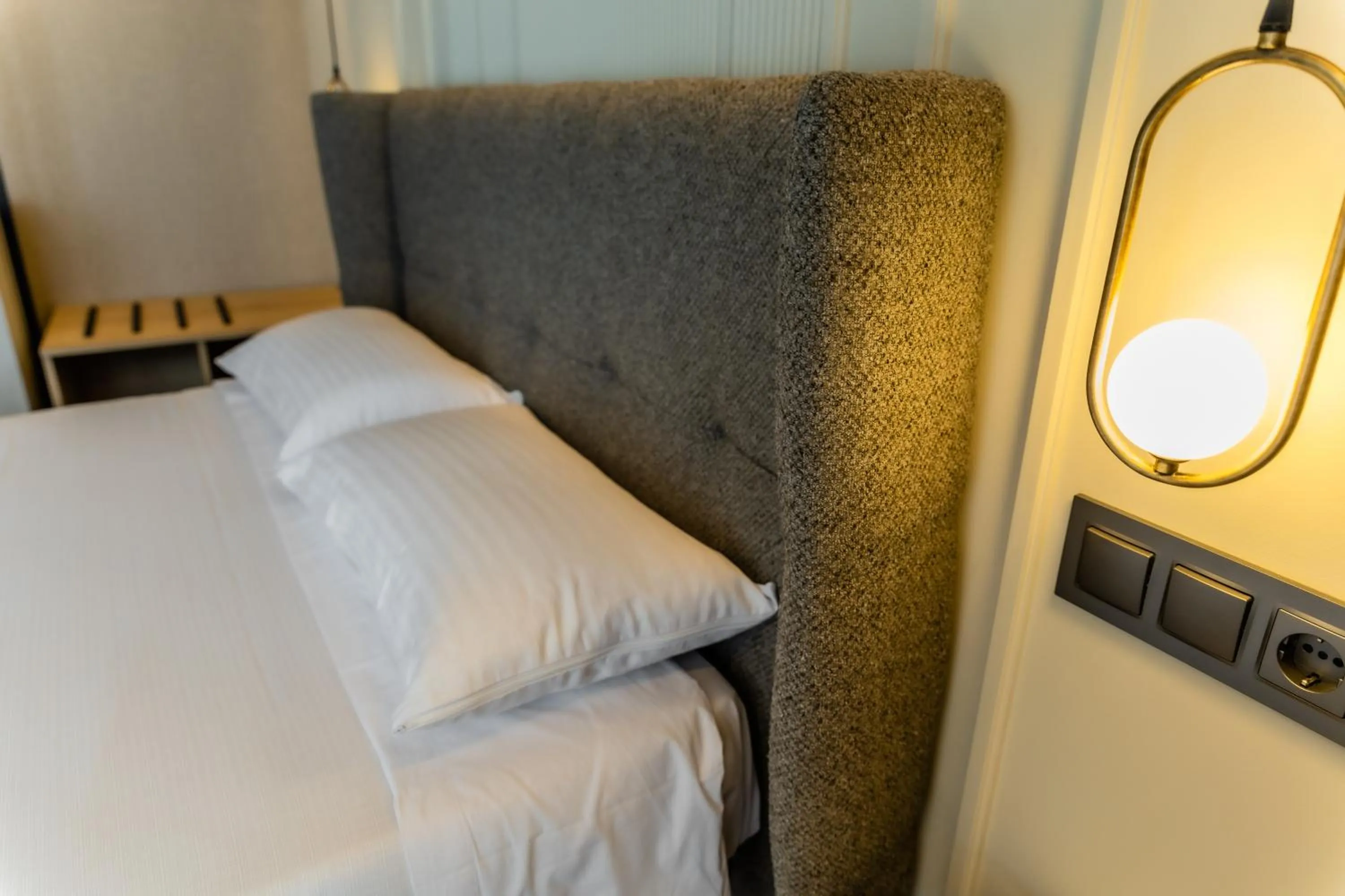 Bed in HOTEL CORONA DE PADRÓN