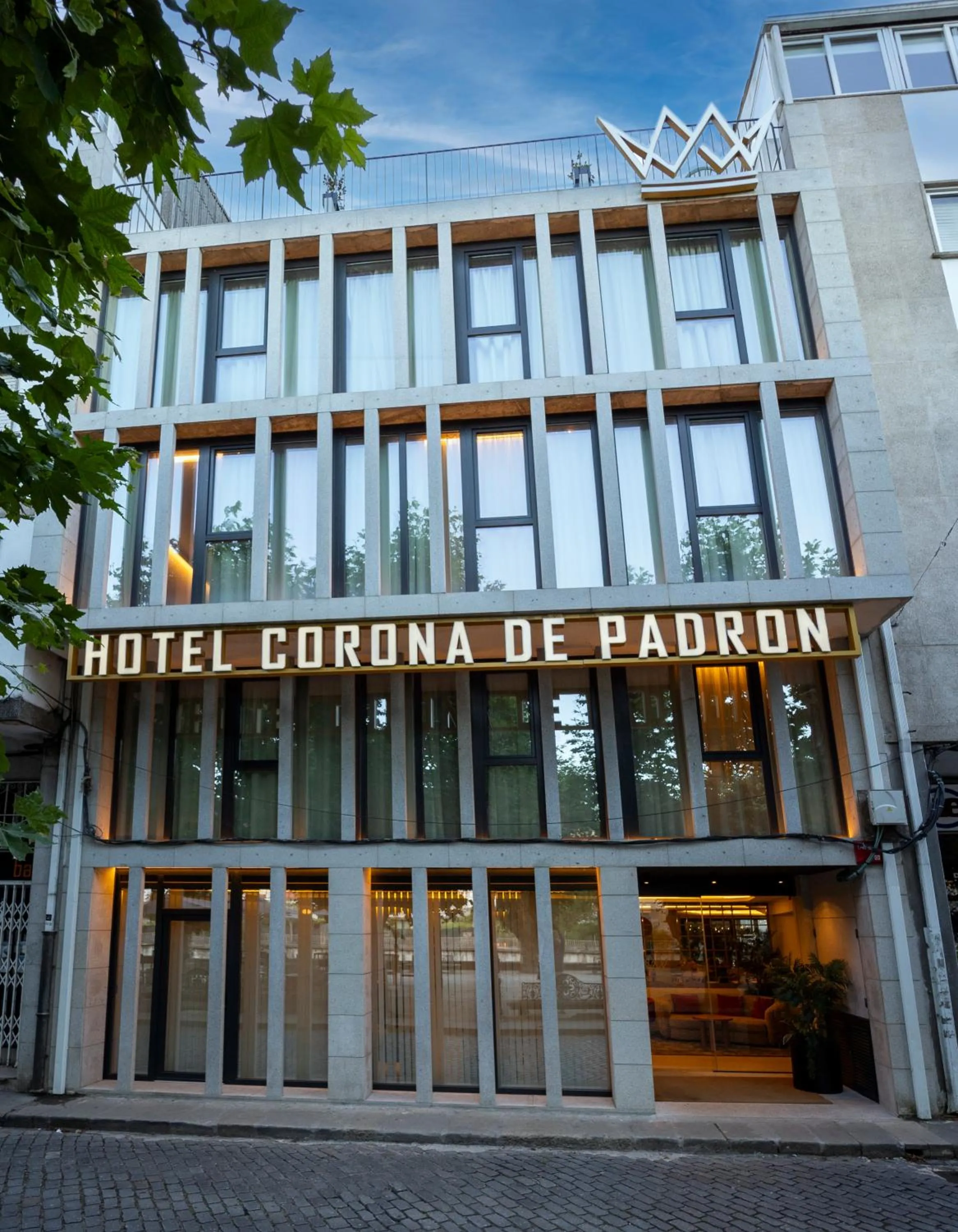 Property building in HOTEL CORONA DE PADRÓN