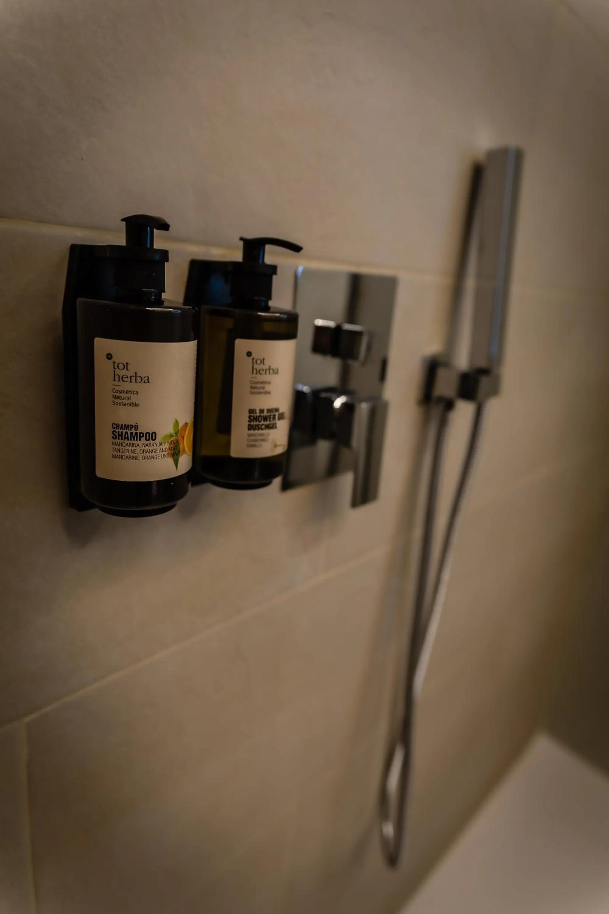 Bathroom in HOTEL CORONA DE PADRÓN