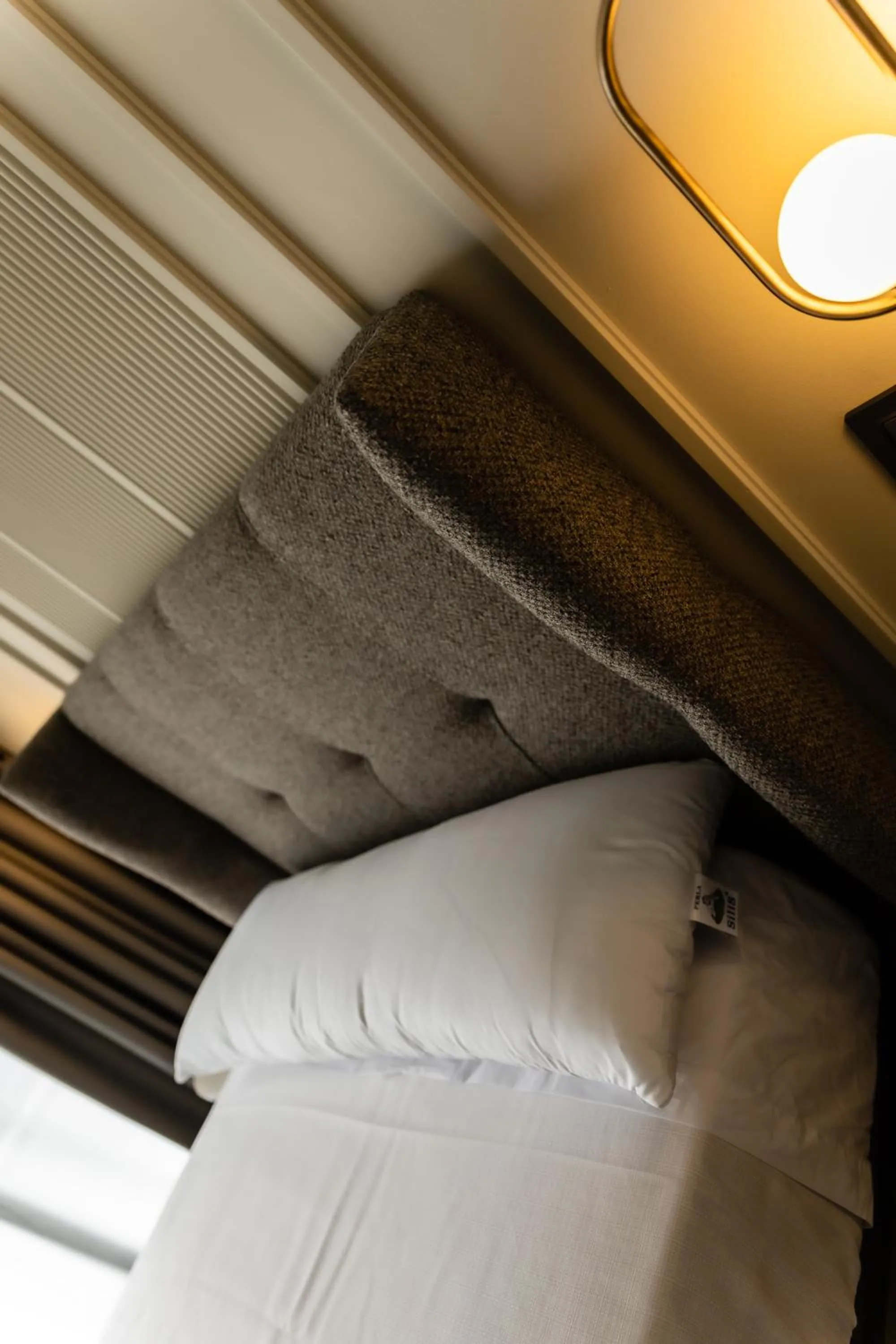 Bed in HOTEL CORONA DE PADRÓN