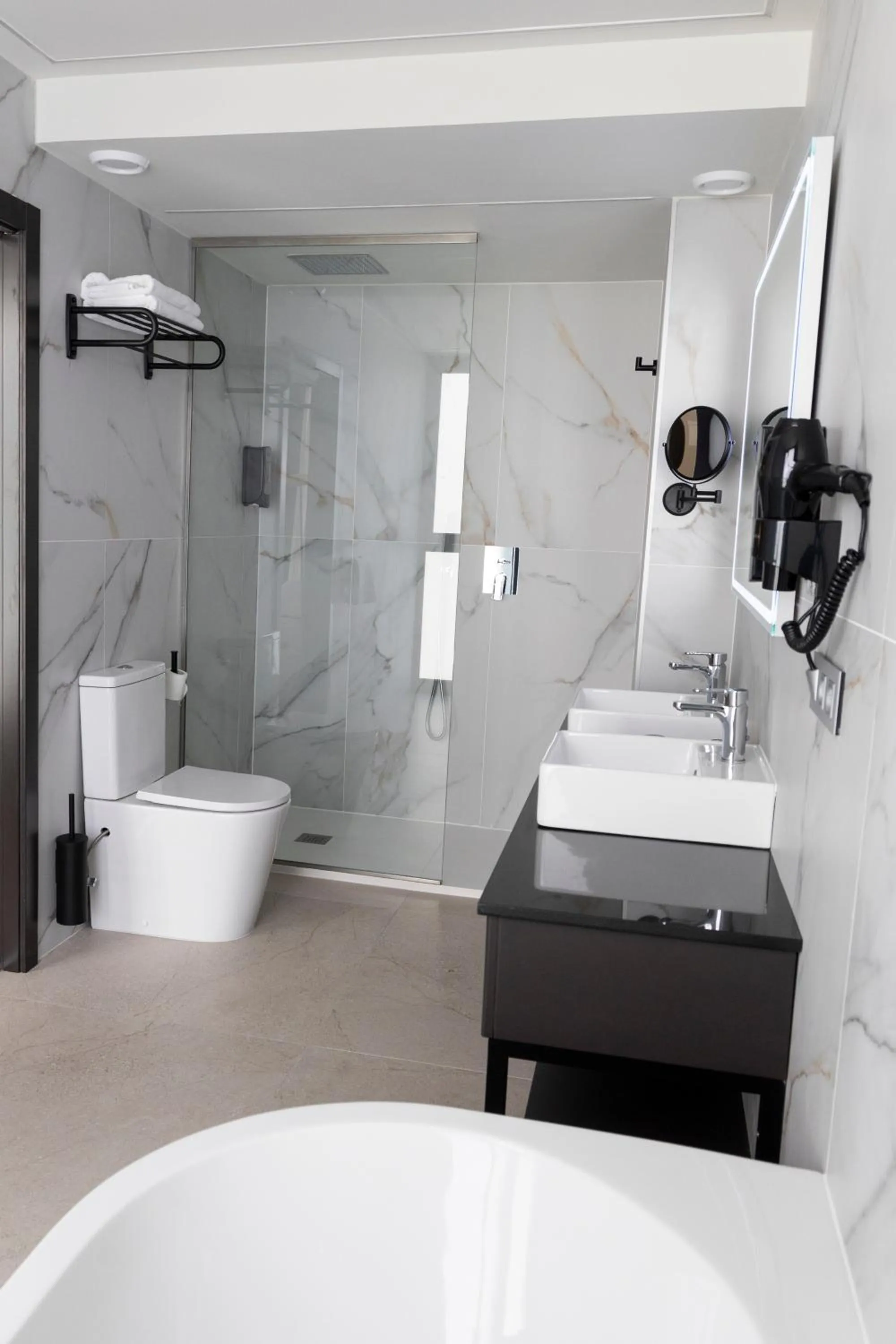 Toilet in HOTEL CORONA DE PADRÓN