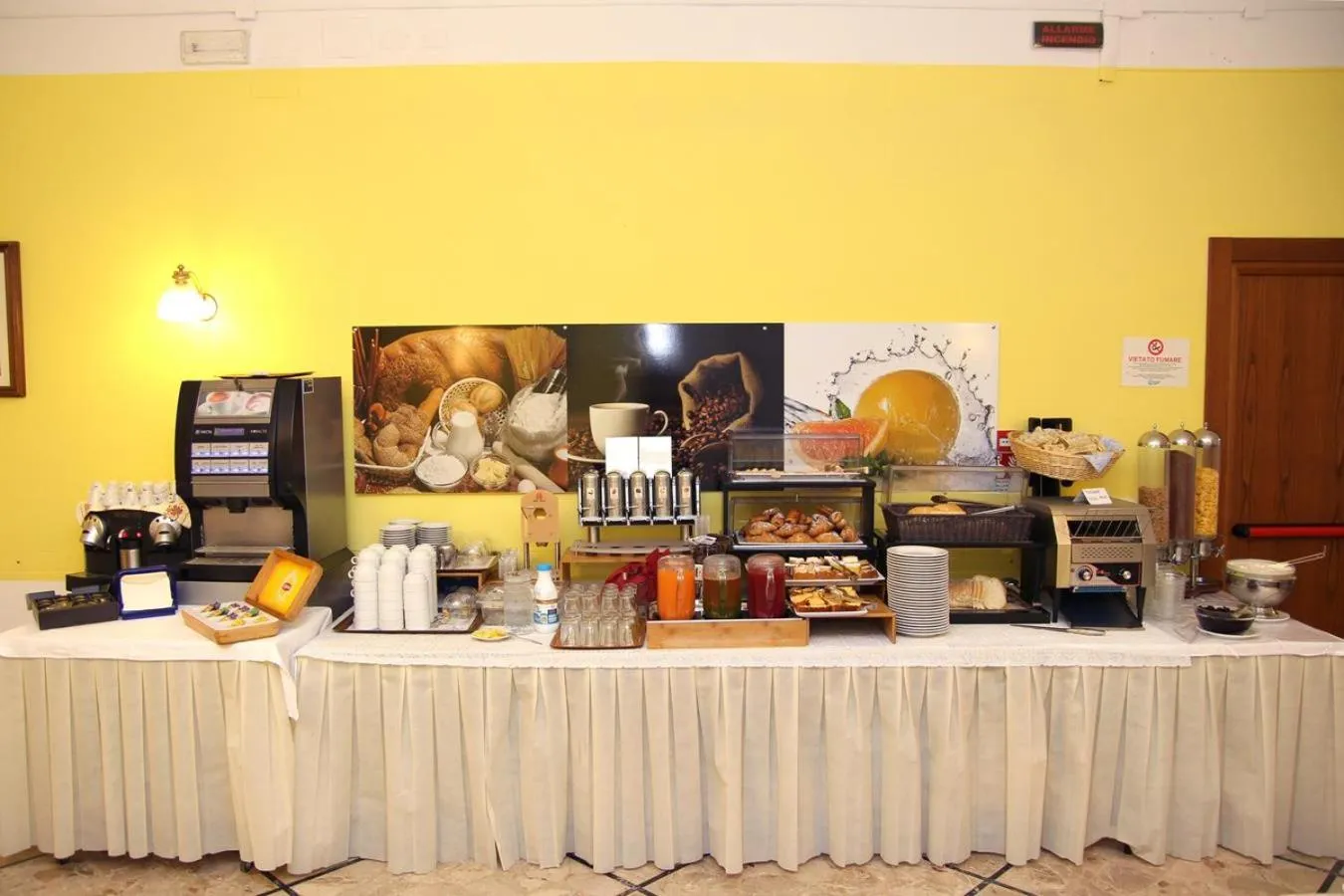 Food and drinks in Hotel Veliero