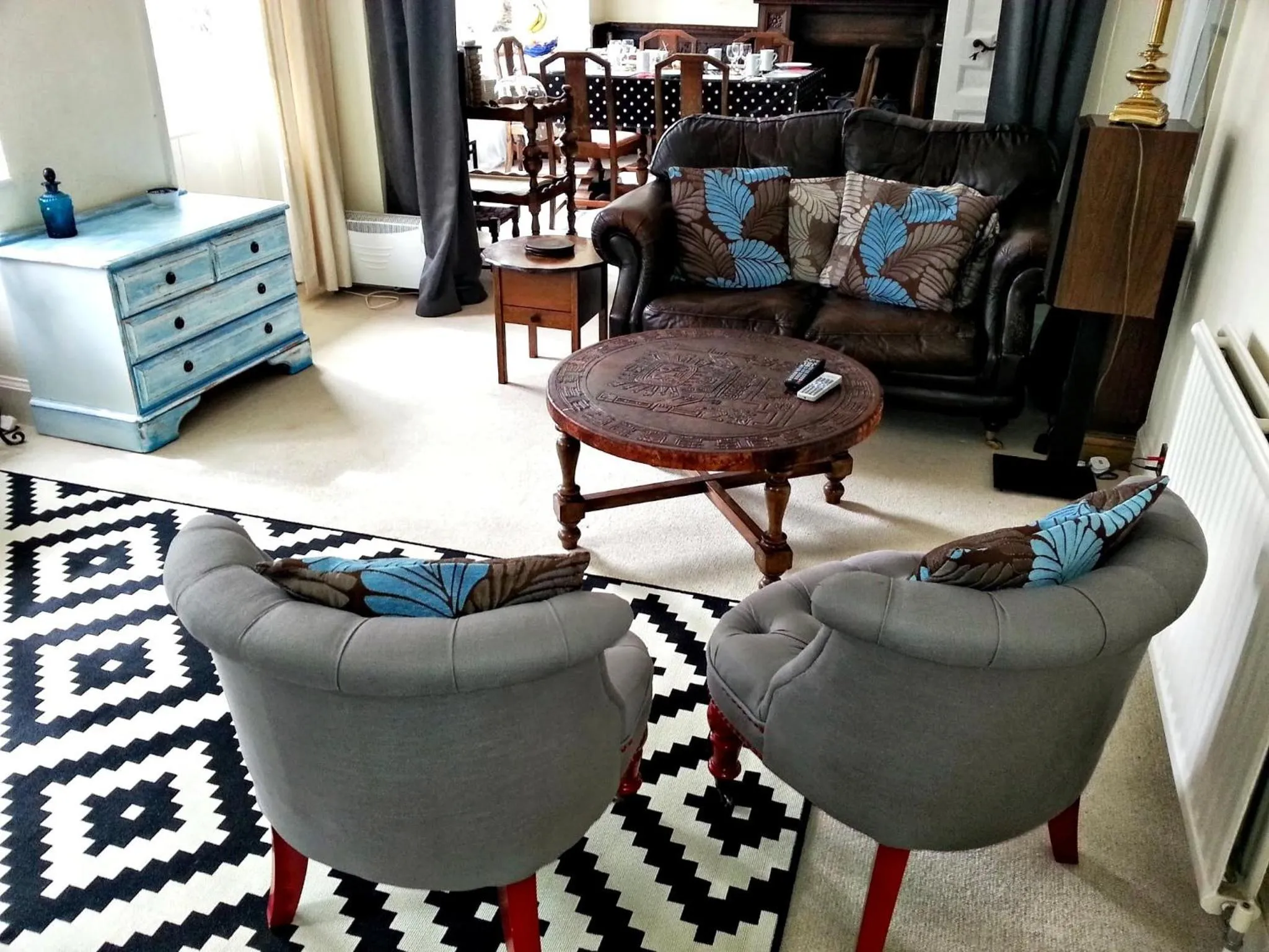 Communal lounge/ TV room in Rosemead Guest House