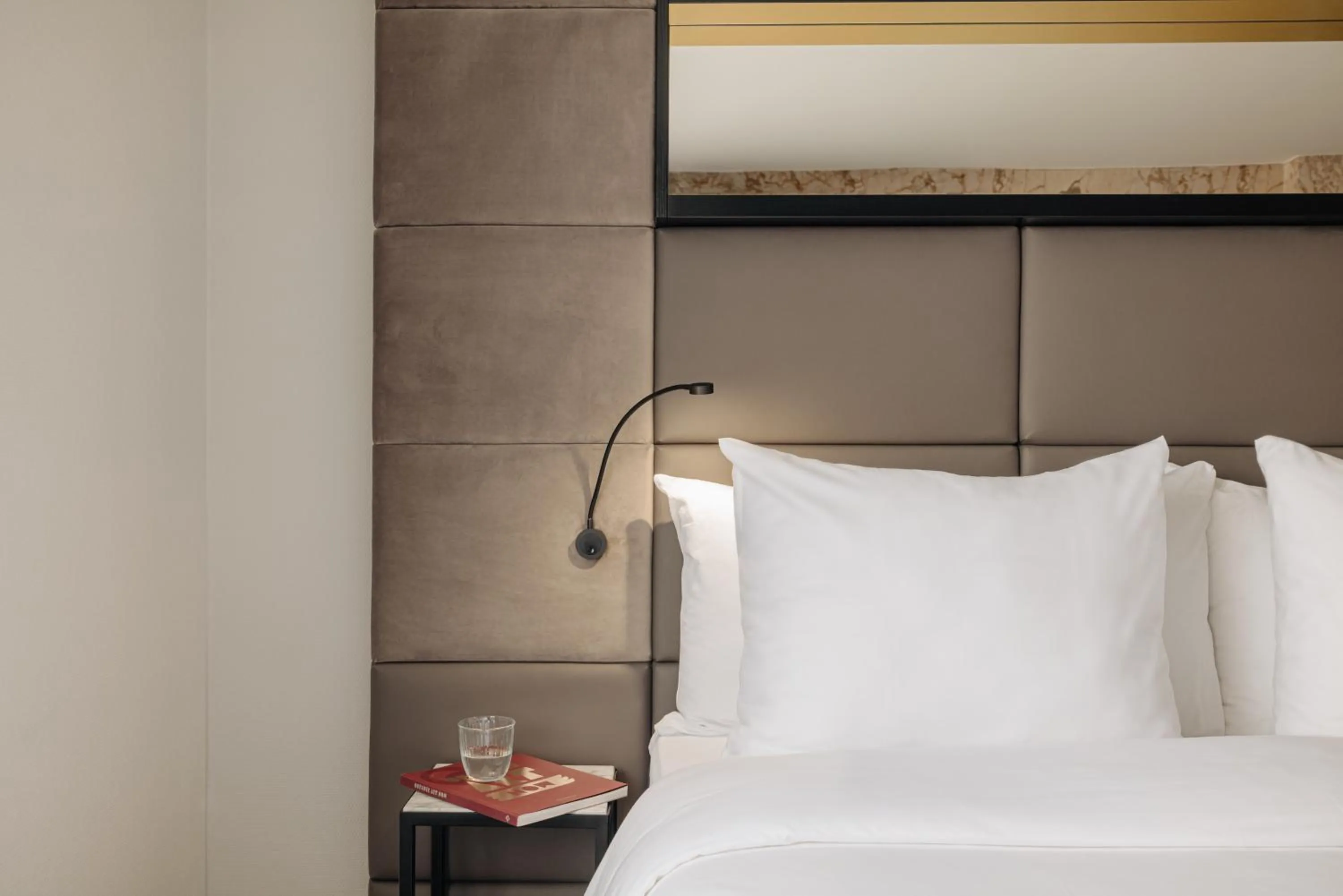 Bed in Leonardo Boutique Hotel The Lancaster Amsterdam