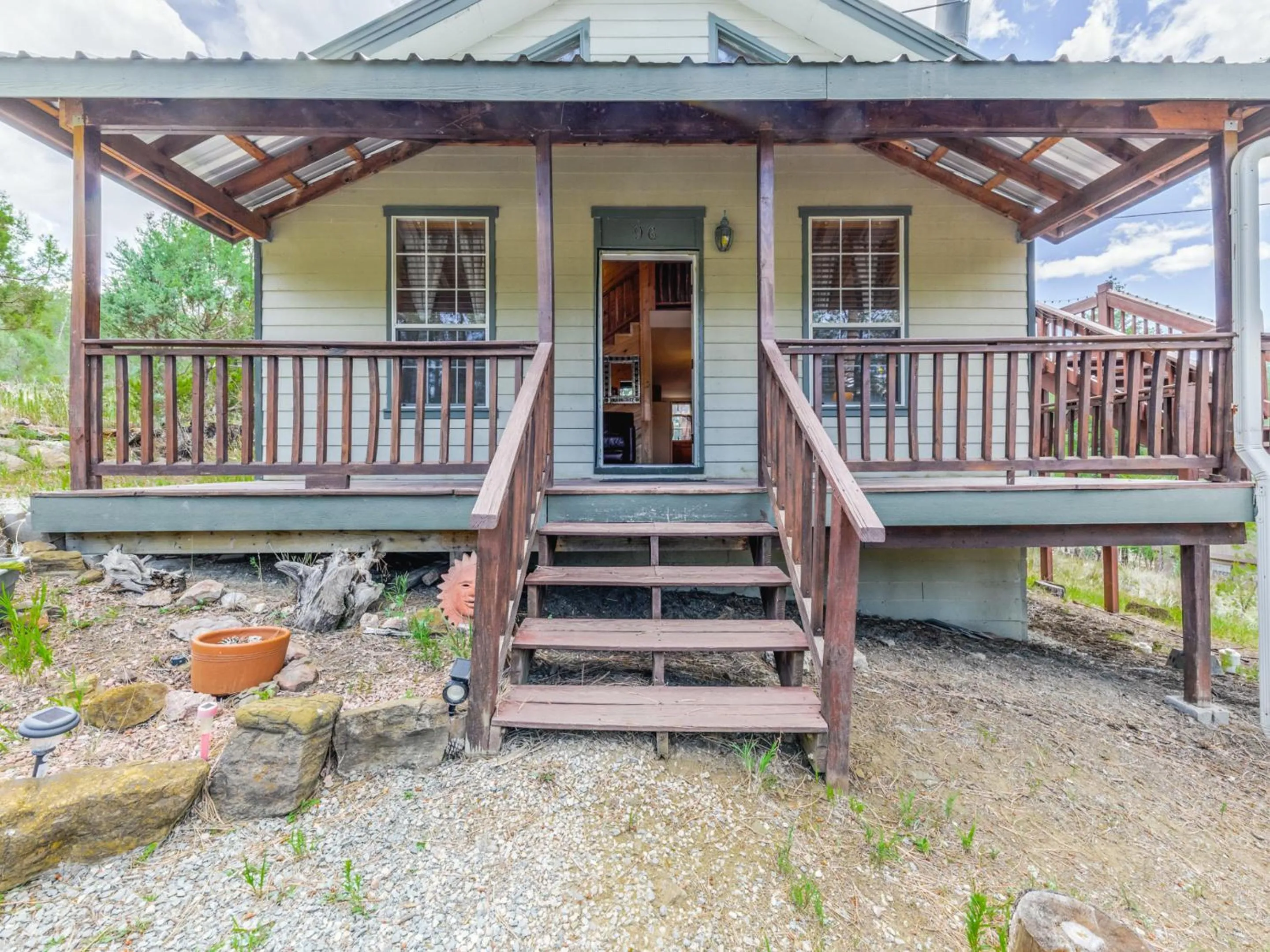 Property building in Hidden Forest Lodge