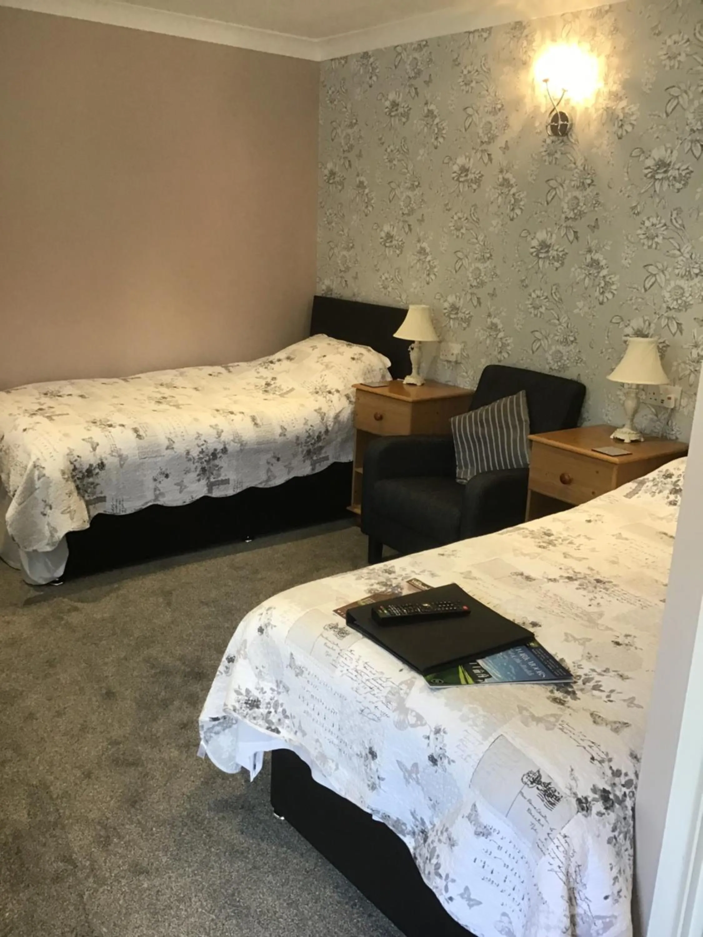 Bedroom, Bed in The New Inn Motel