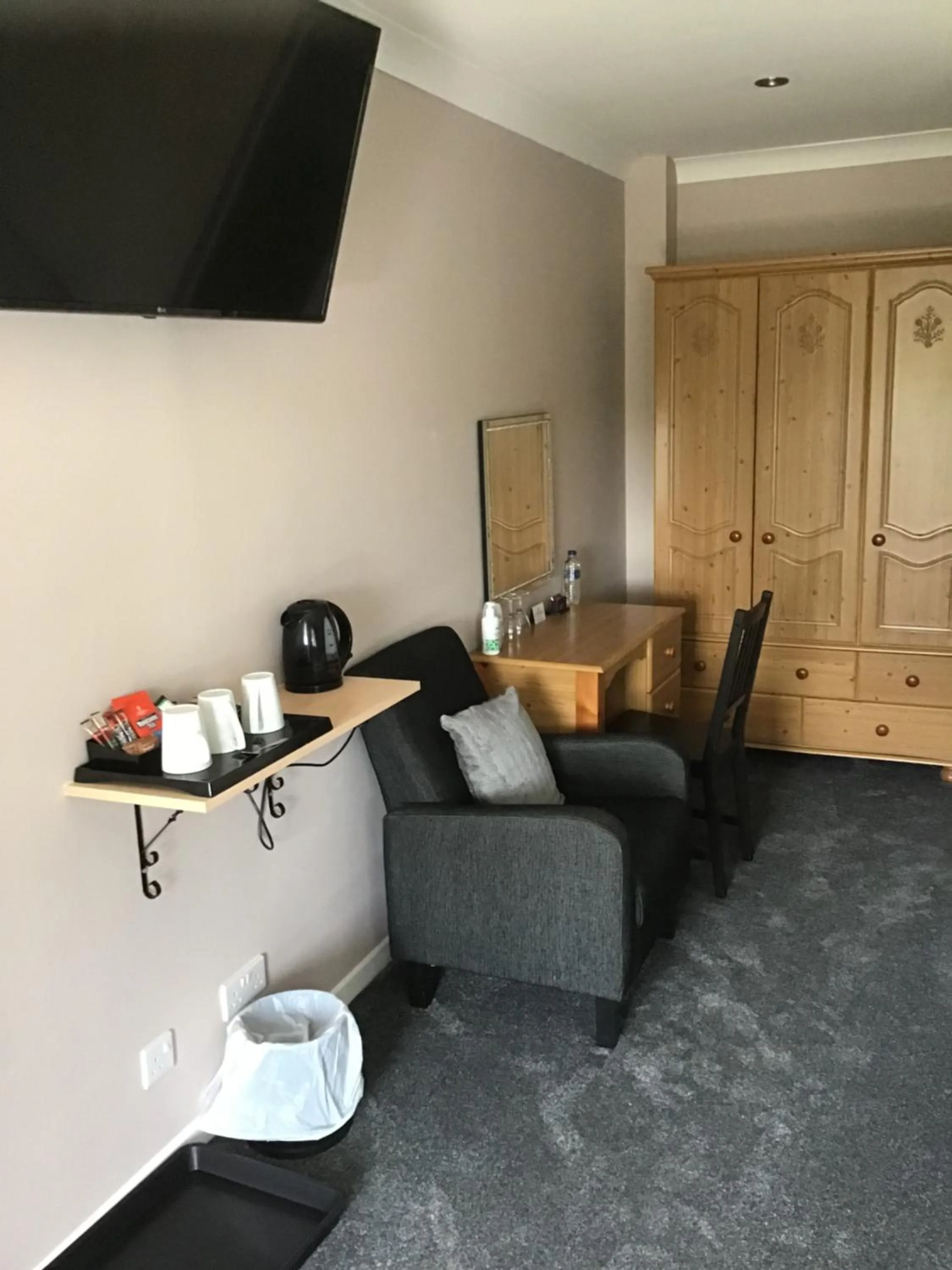 Coffee/tea facilities in The New Inn Motel