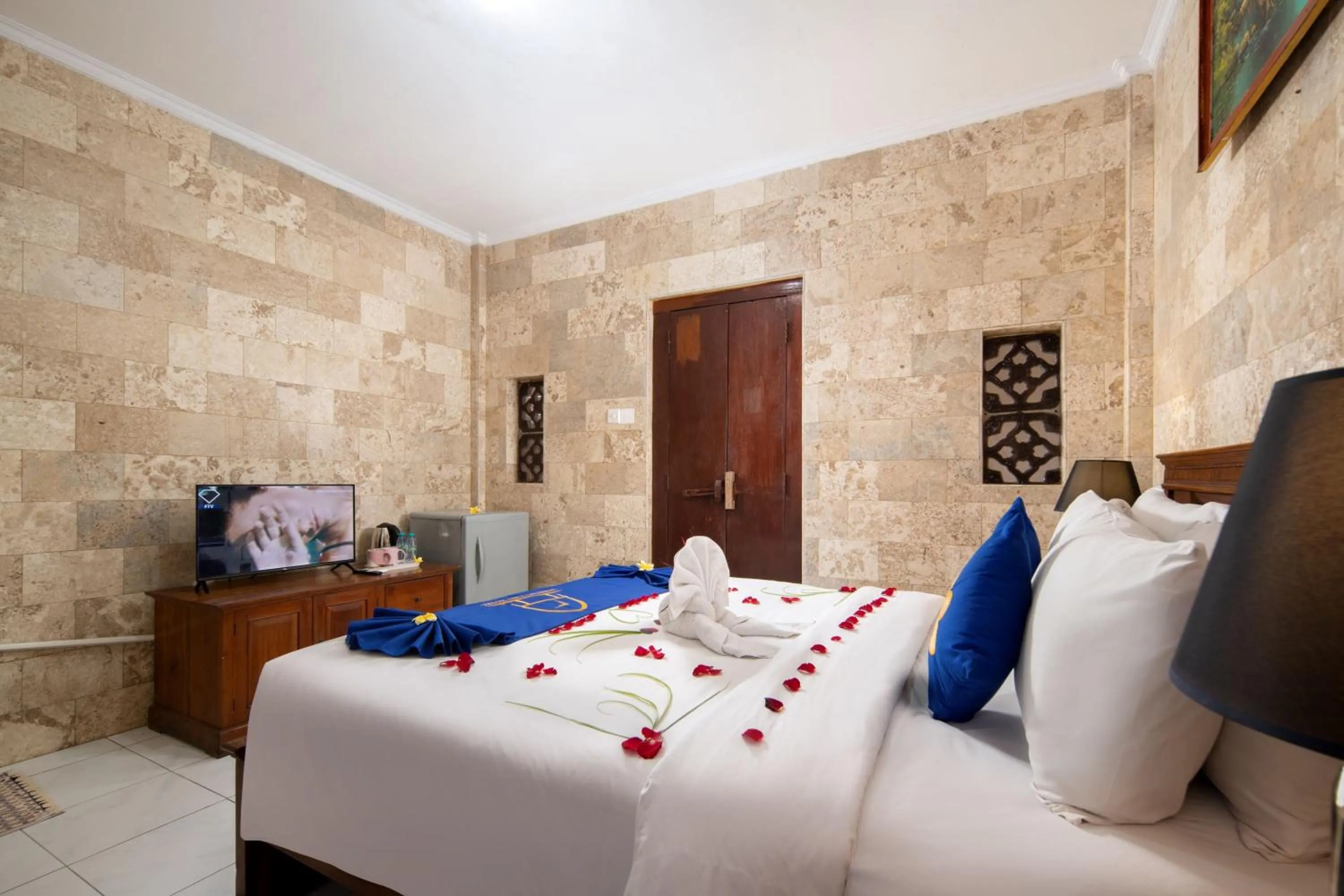 Bedroom, Bed in Lumbung Sari Hotel Legian