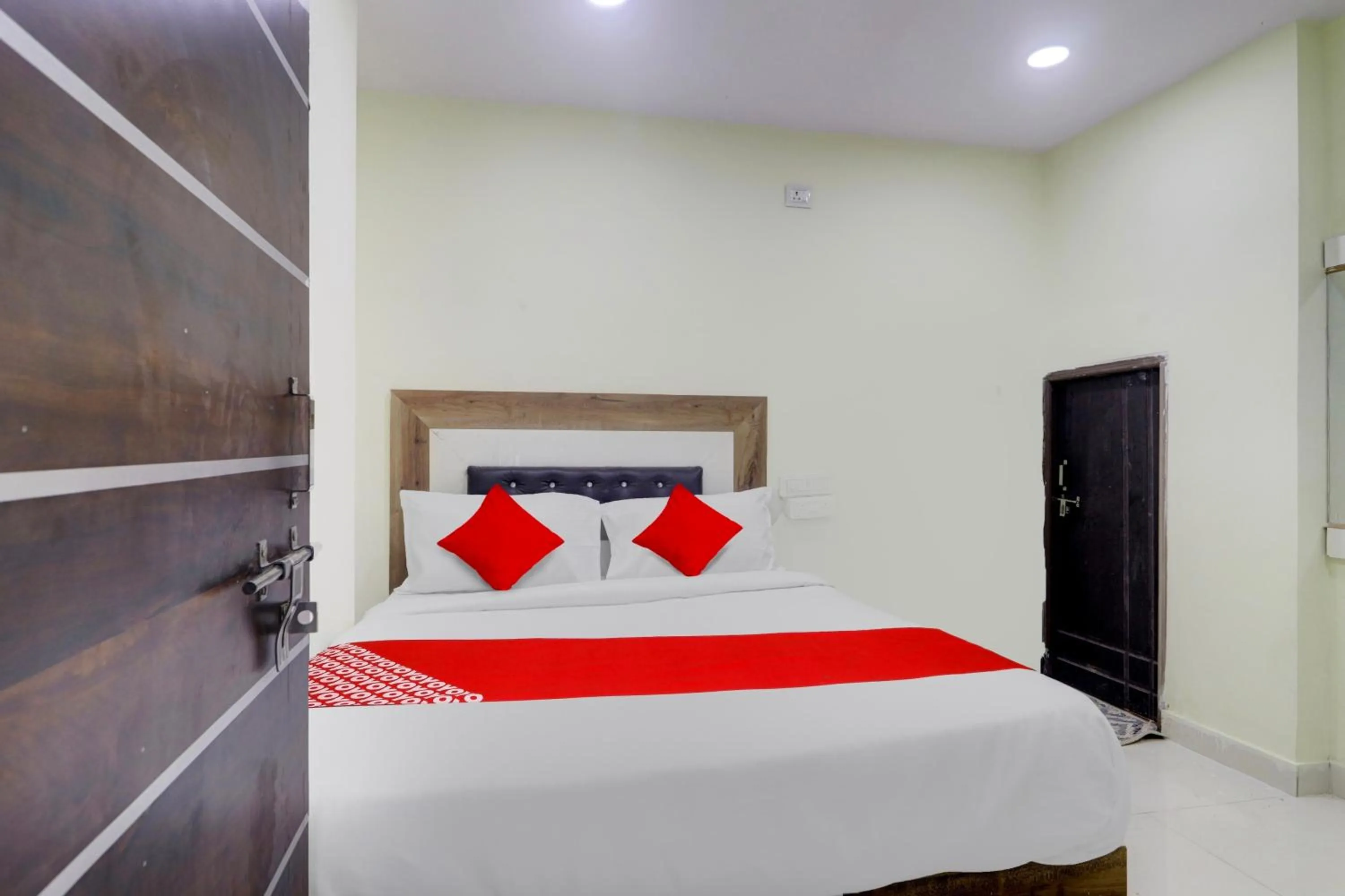 Bedroom, Bed in HOTEL O SHAZEB INTERNATIONAL