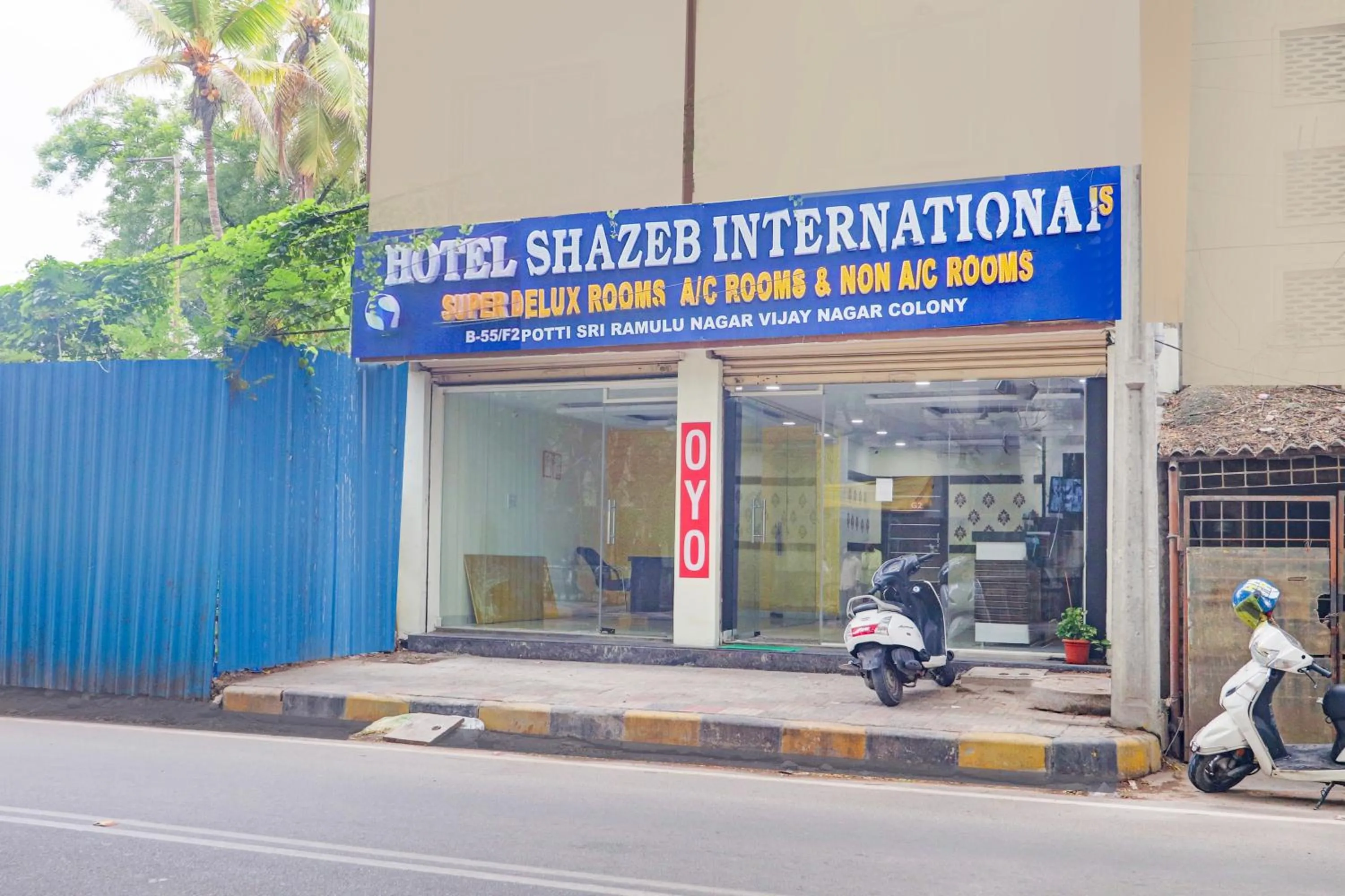 Facade/entrance in HOTEL O SHAZEB INTERNATIONAL