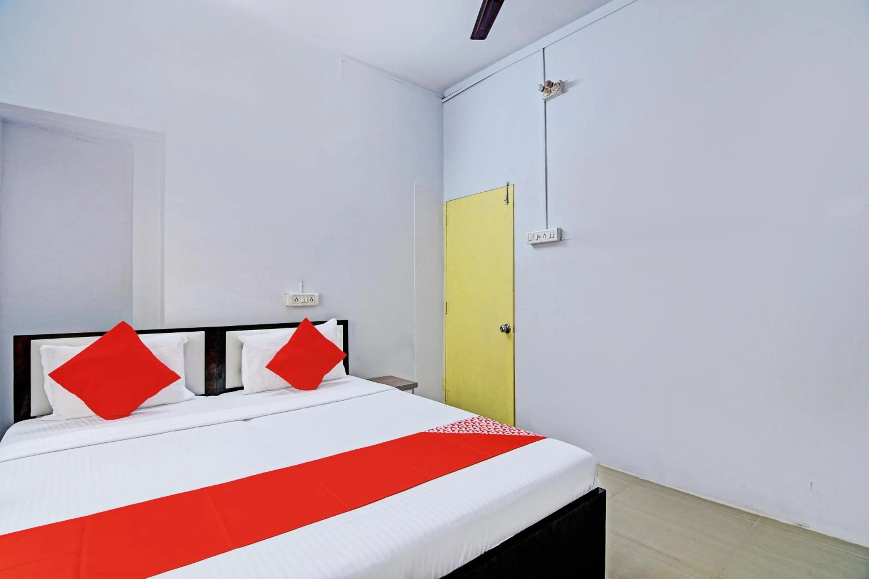 Bedroom in Hotel O Annapurna Stay Fusion