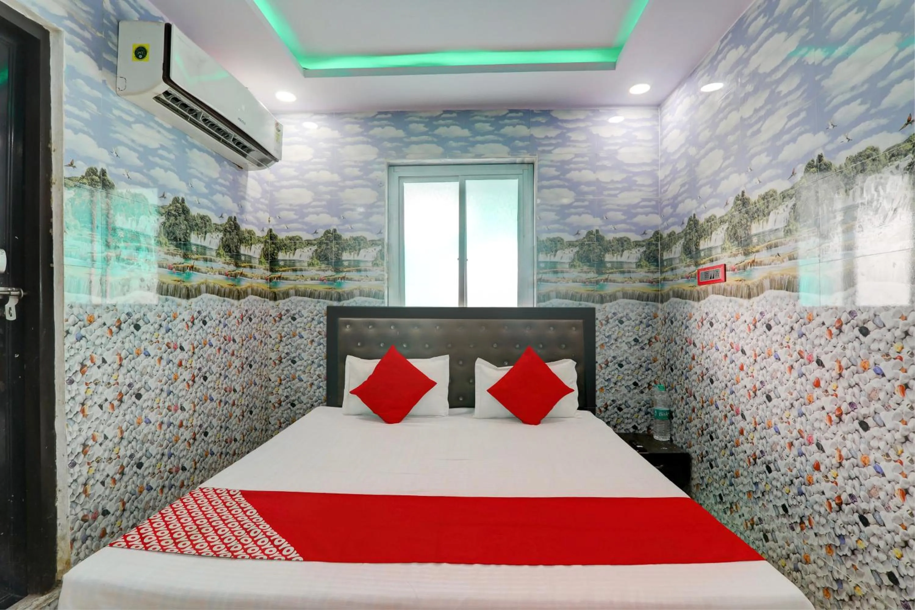 Lobby or reception, Bed in Hotel O Diamond Palace