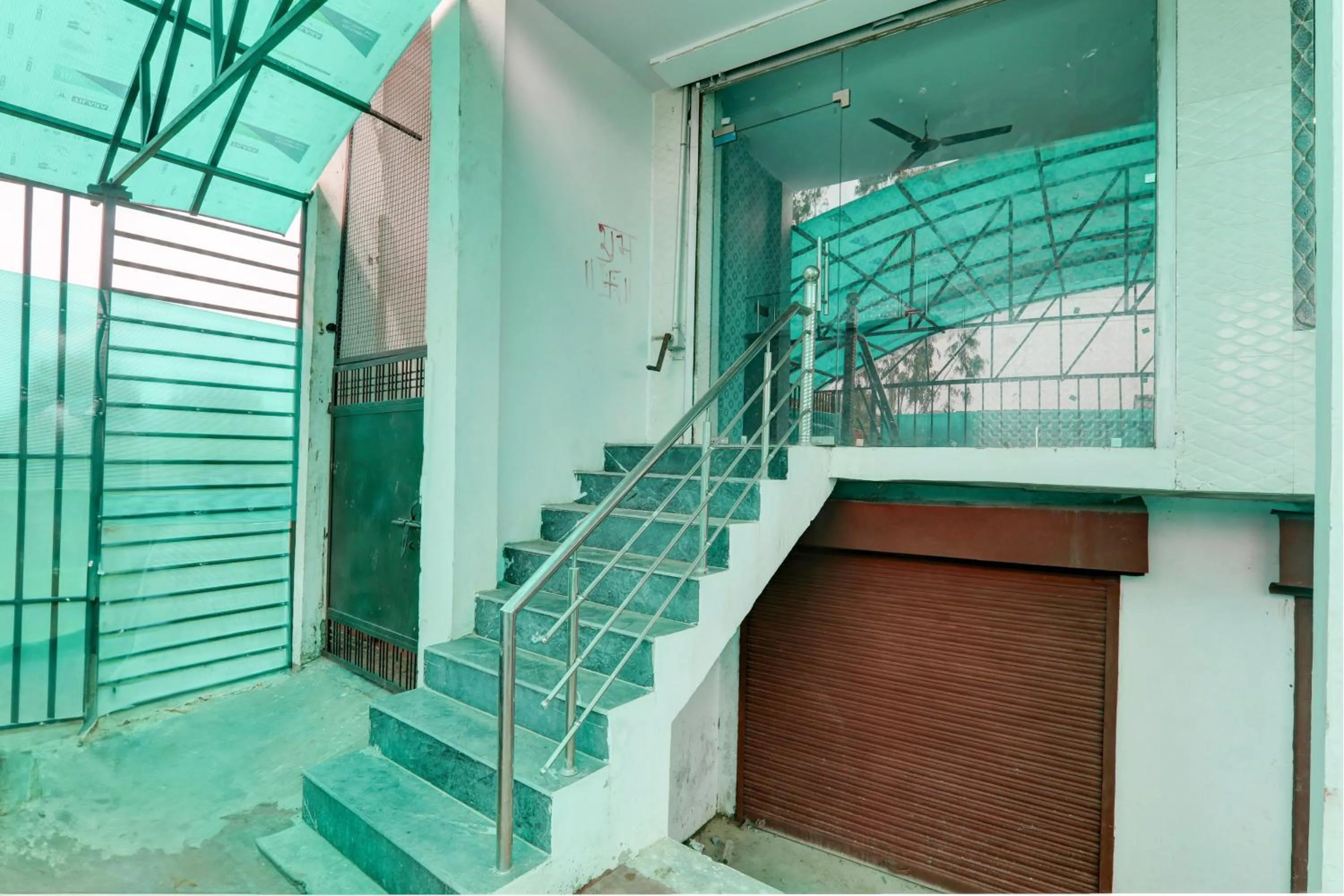 Facade/entrance in Hotel O Diamond Palace