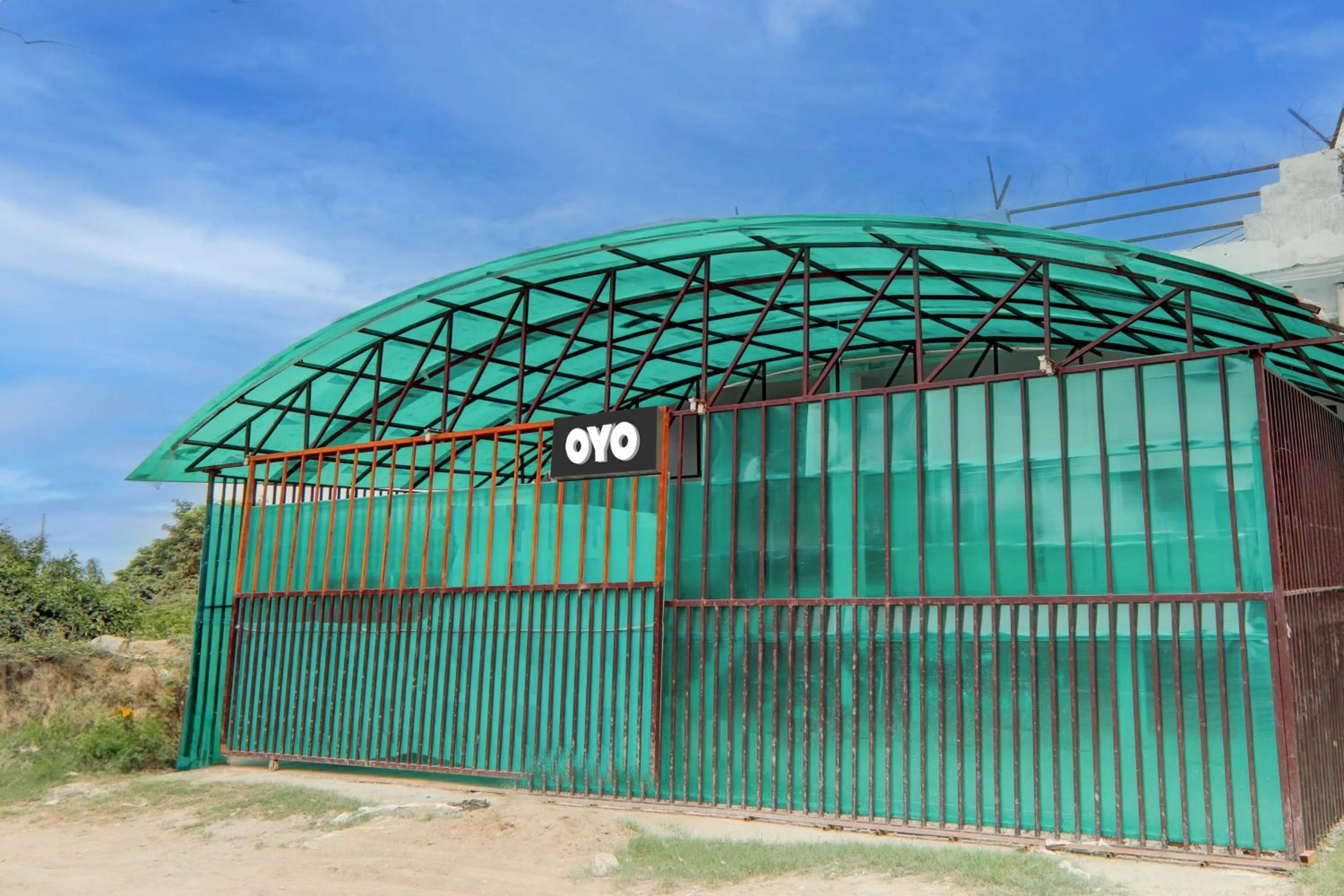 Facade/entrance in Hotel O Diamond Palace