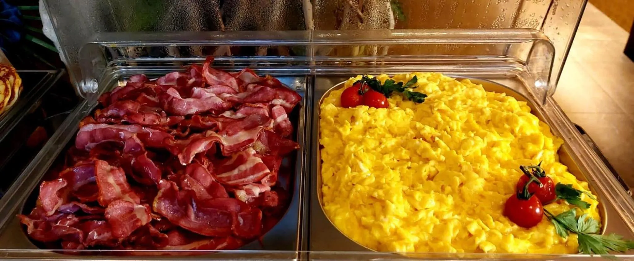 Buffet breakfast in Hotel de Boskar Houthalen