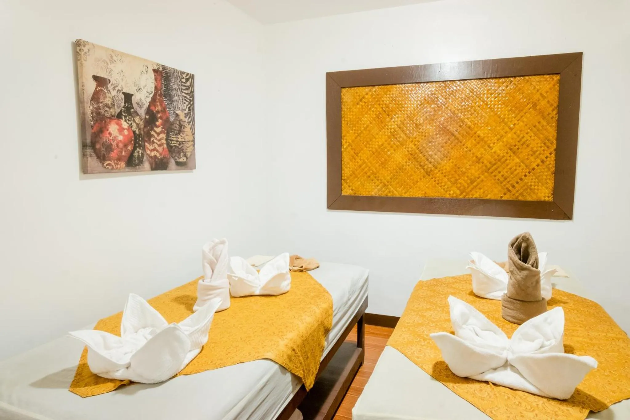 Spa and wellness centre/facilities, Bed in Public House Hostel