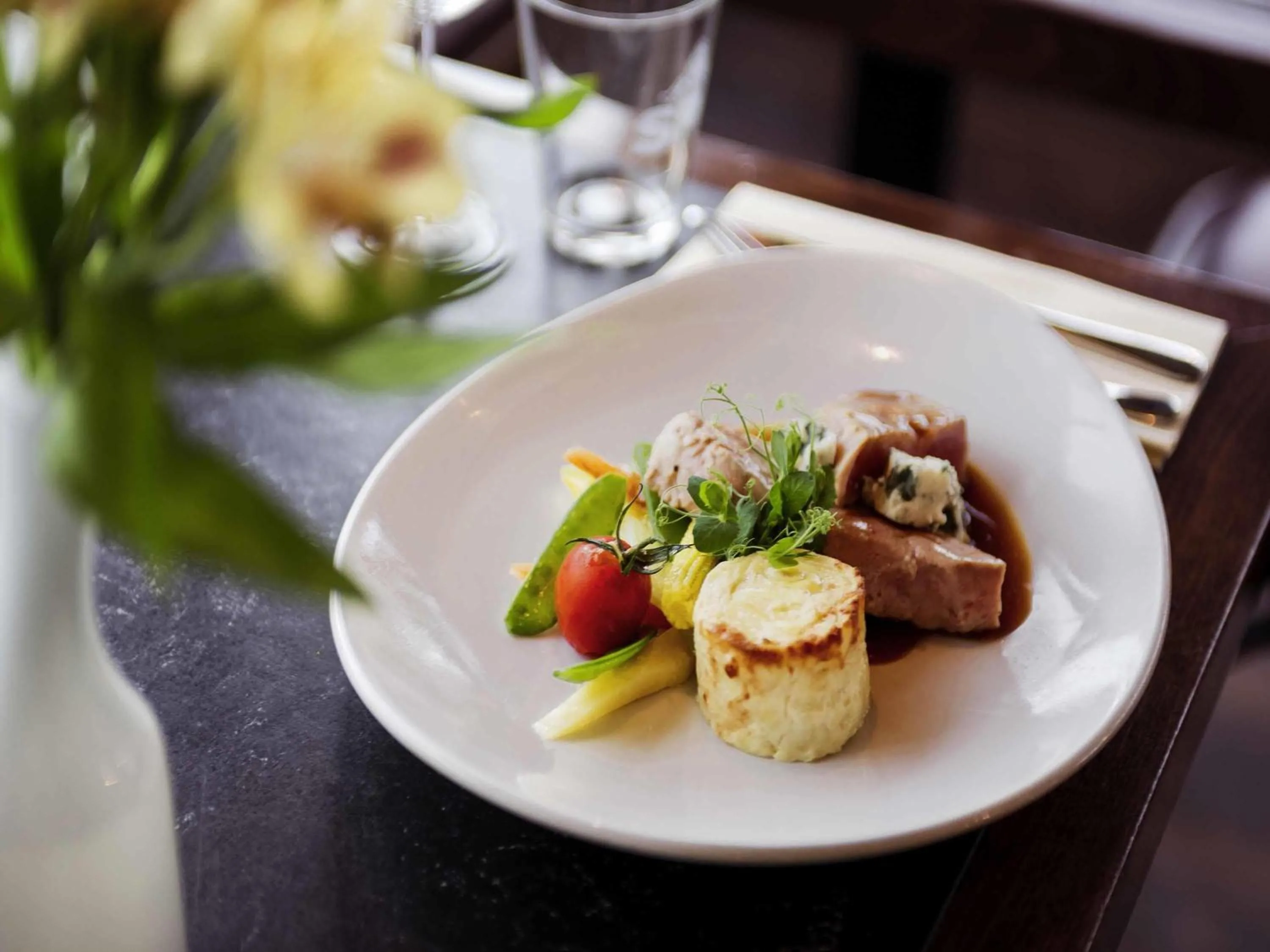 Restaurant/places to eat in Ibis Schiphol Amsterdam Airport