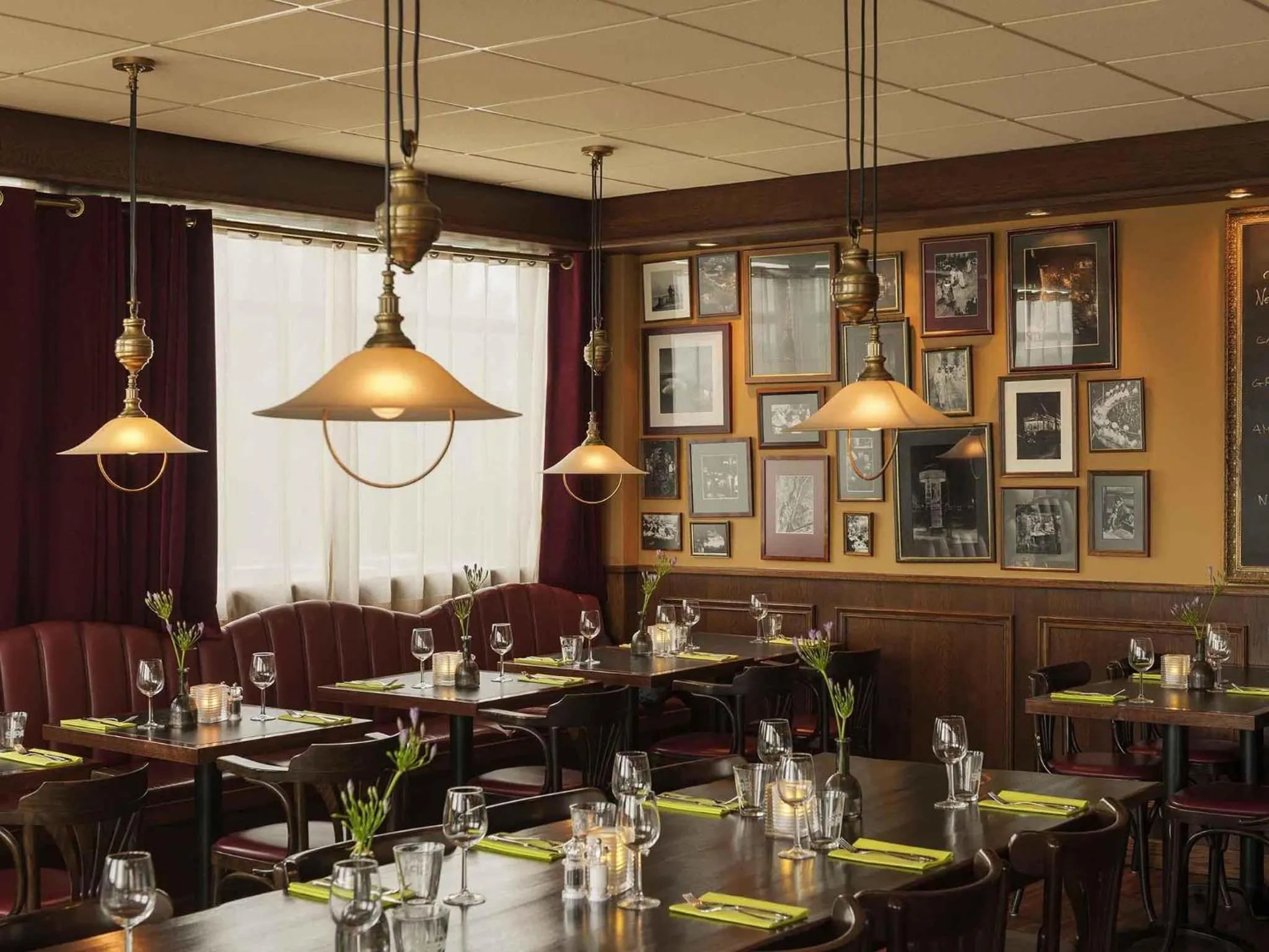 Restaurant/places to eat in Ibis Schiphol Amsterdam Airport