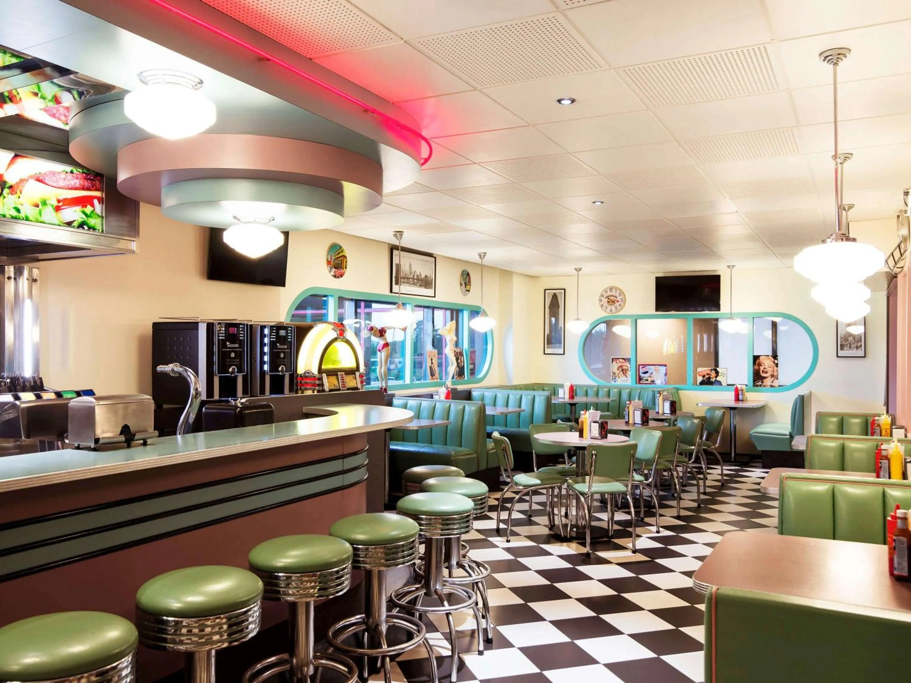 Restaurant/places to eat in Ibis Schiphol Amsterdam Airport