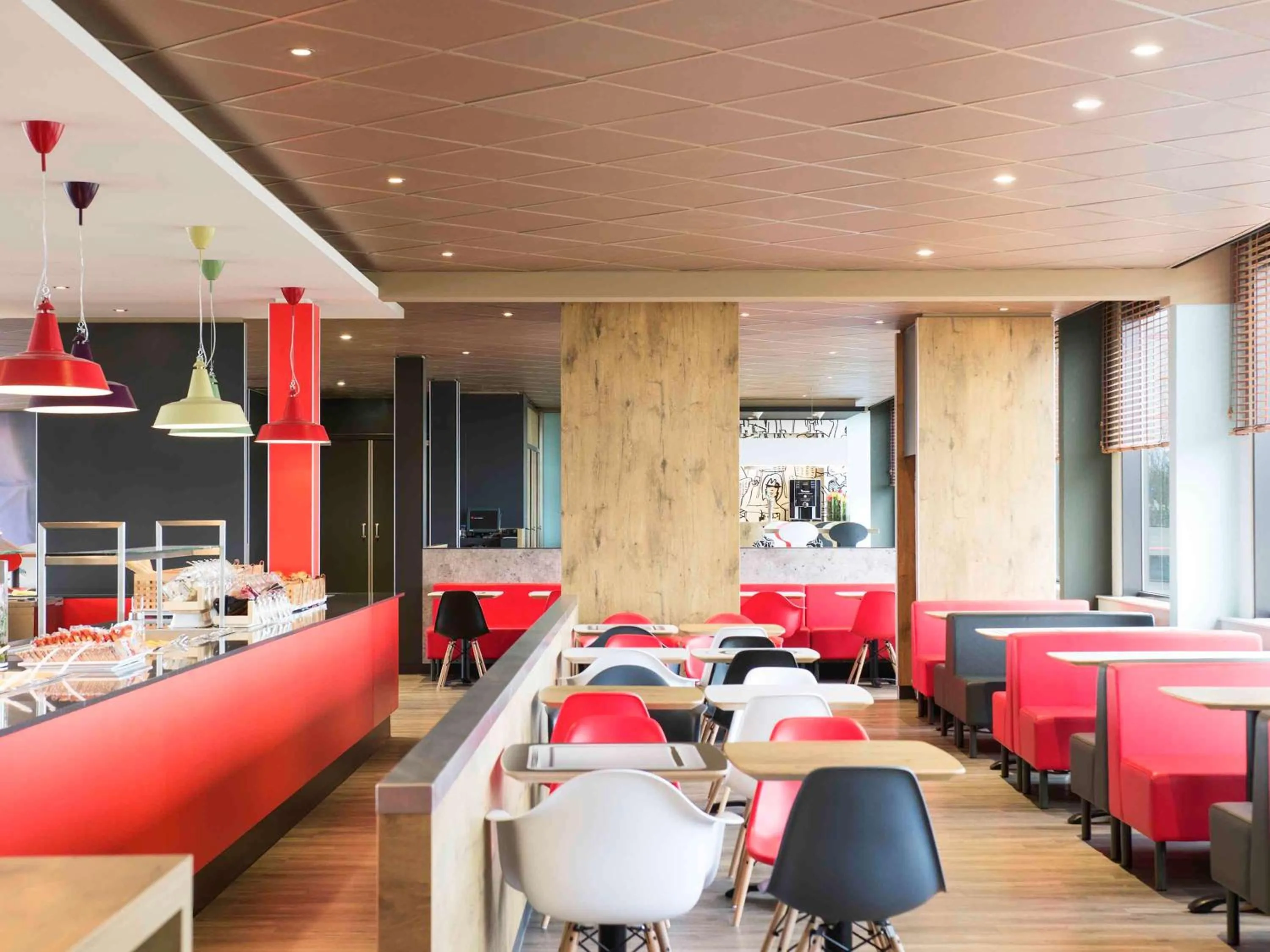 Restaurant/places to eat in Ibis Schiphol Amsterdam Airport