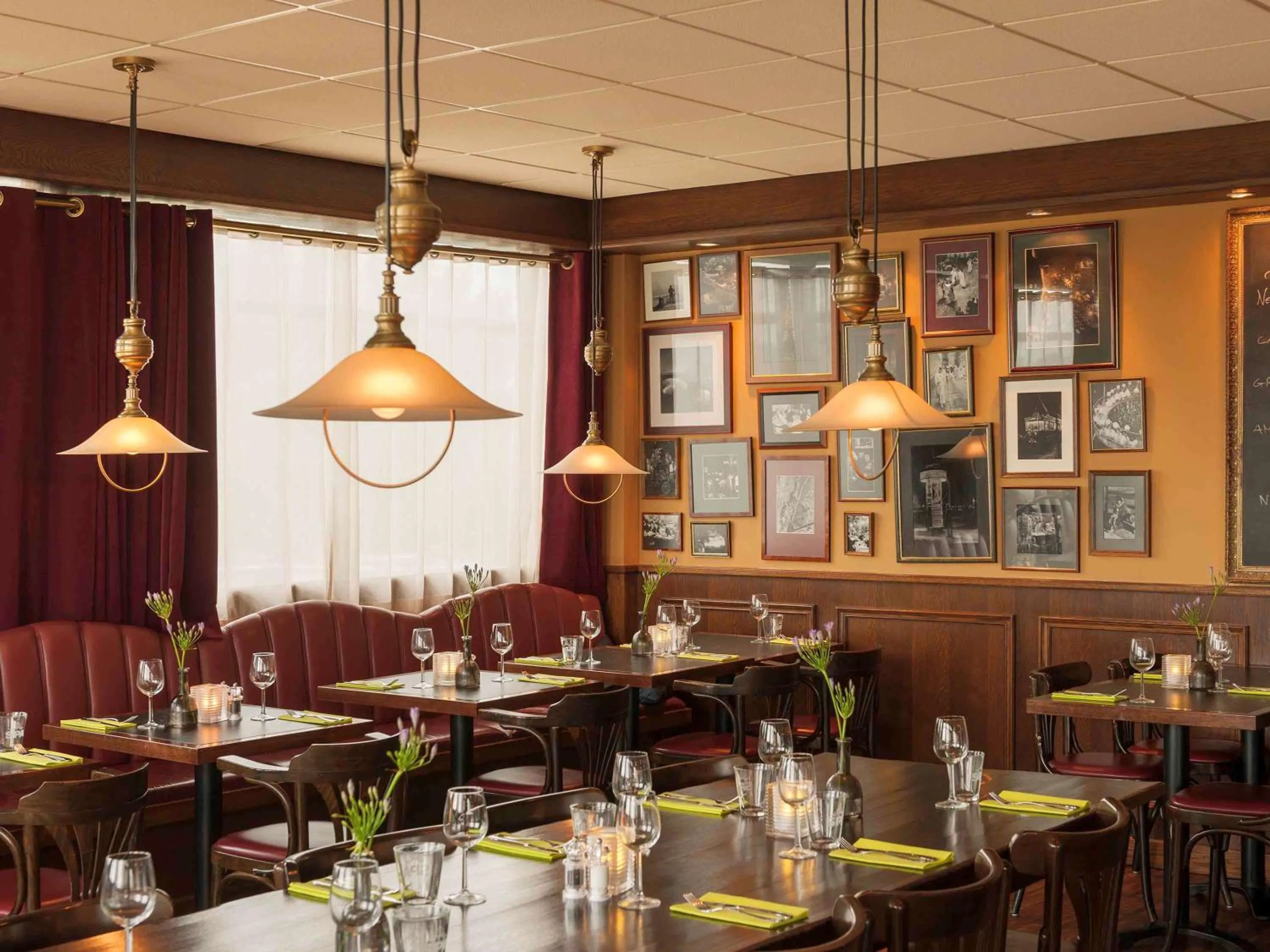 Restaurant/places to eat in Ibis Schiphol Amsterdam Airport