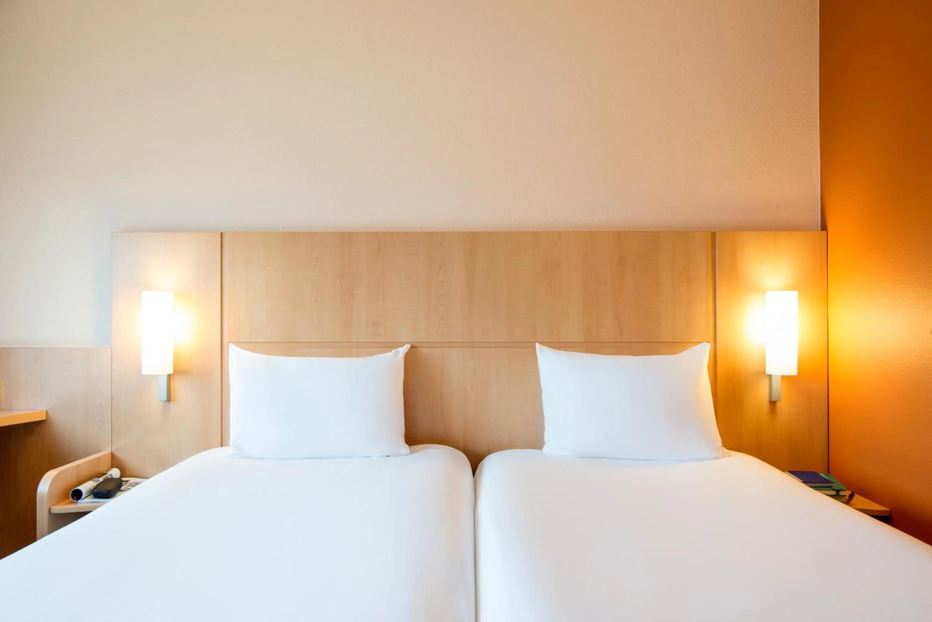 Photo of the whole room, Bed in Ibis Schiphol Amsterdam Airport