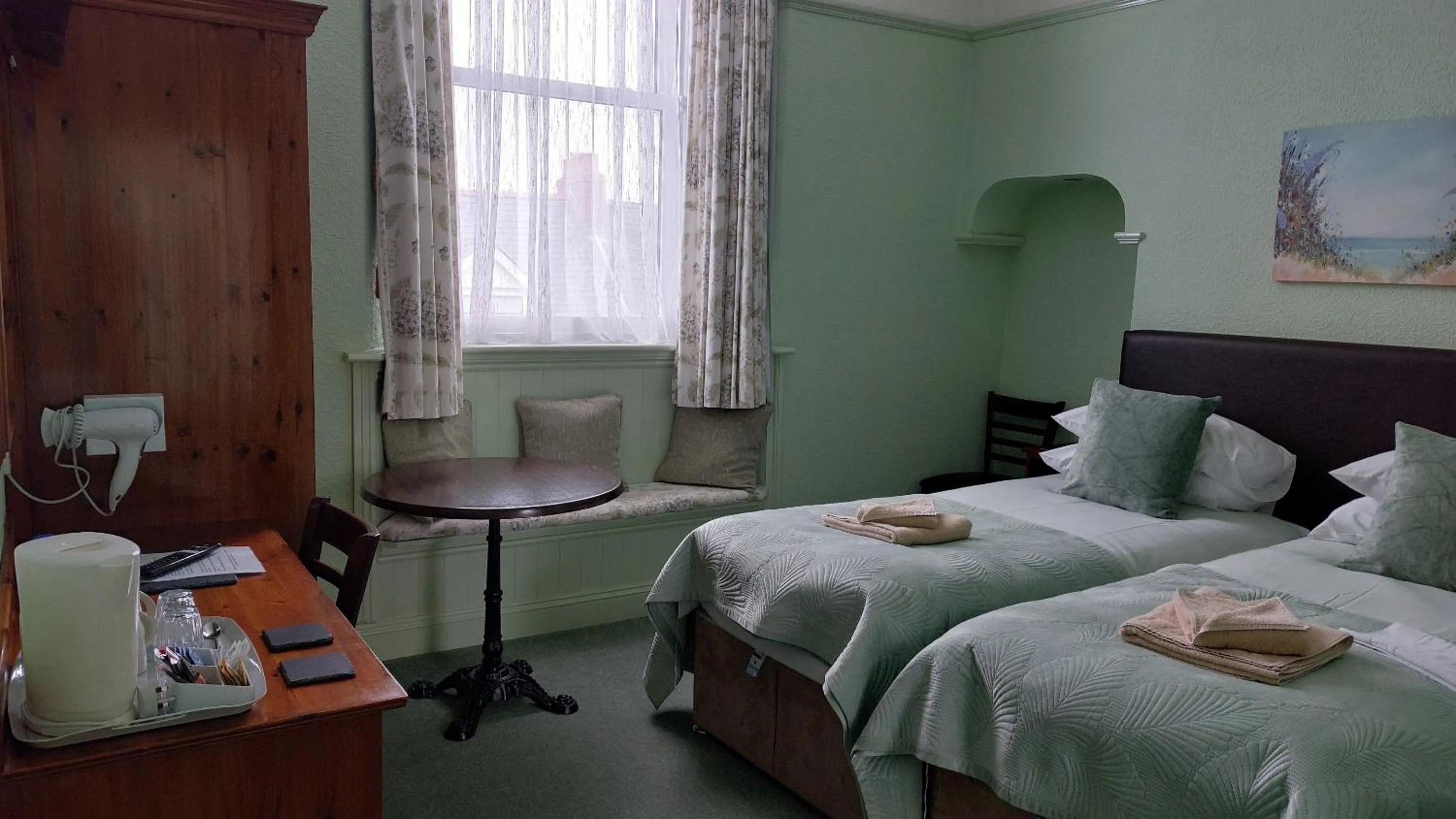 Bedroom, Bed in Southcliff Guest House