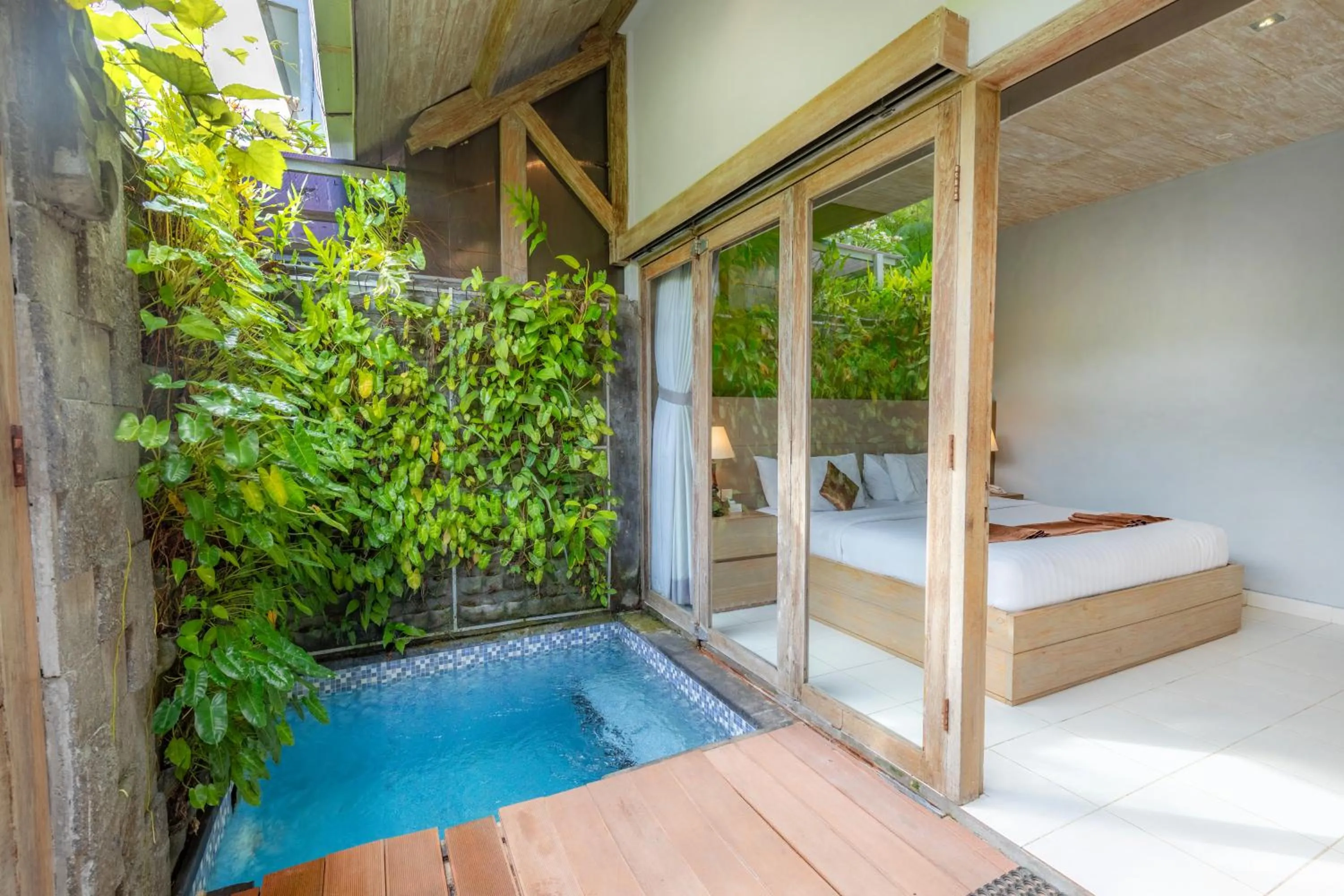 Property building in ME Villa Kayu Tulang