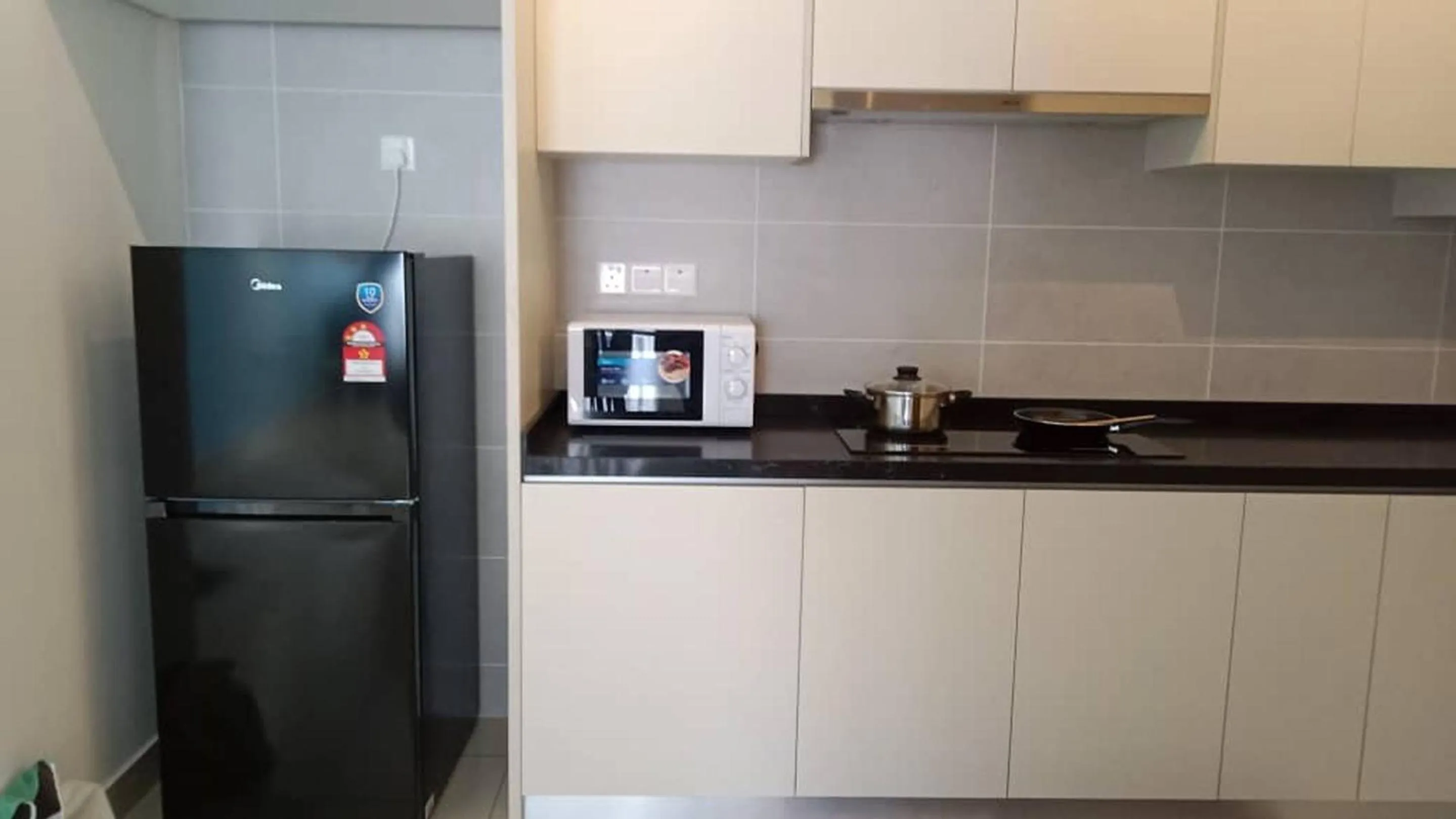 minibar in Twin Tower Johor Bahru by Glex