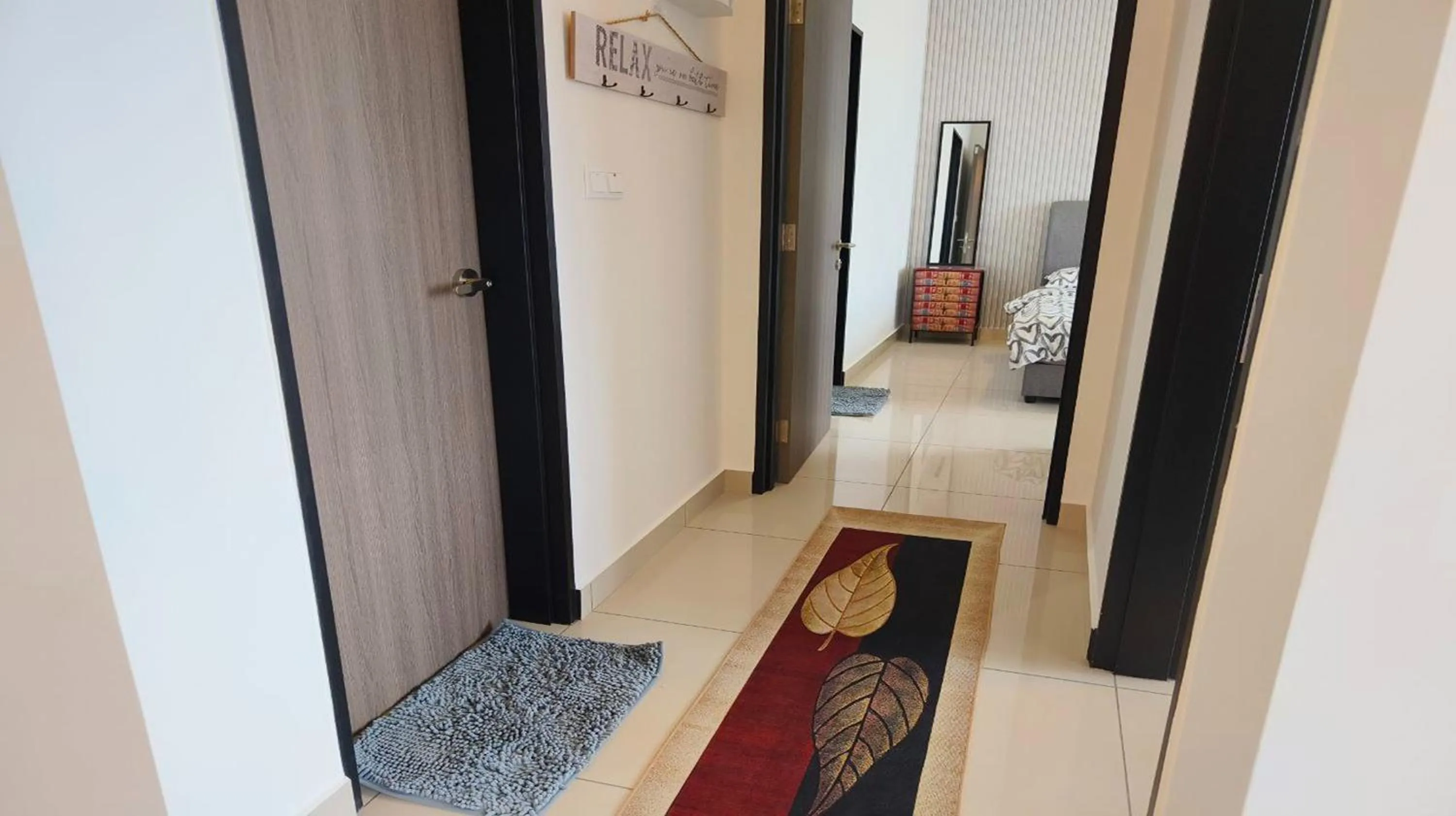 wardrobe in Twin Tower Johor Bahru by Glex