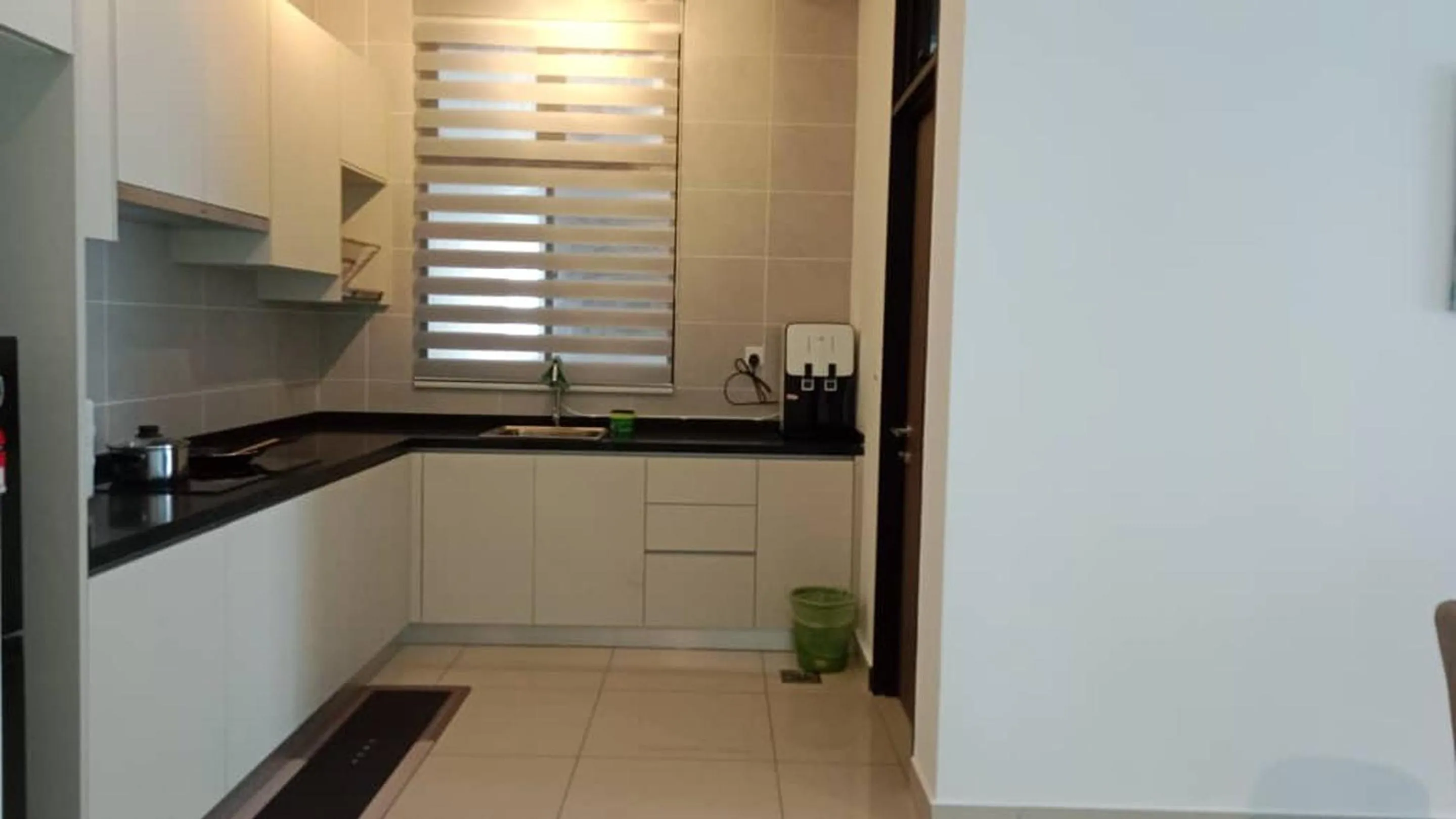Kitchen or kitchenette in Twin Tower Johor Bahru by Glex
