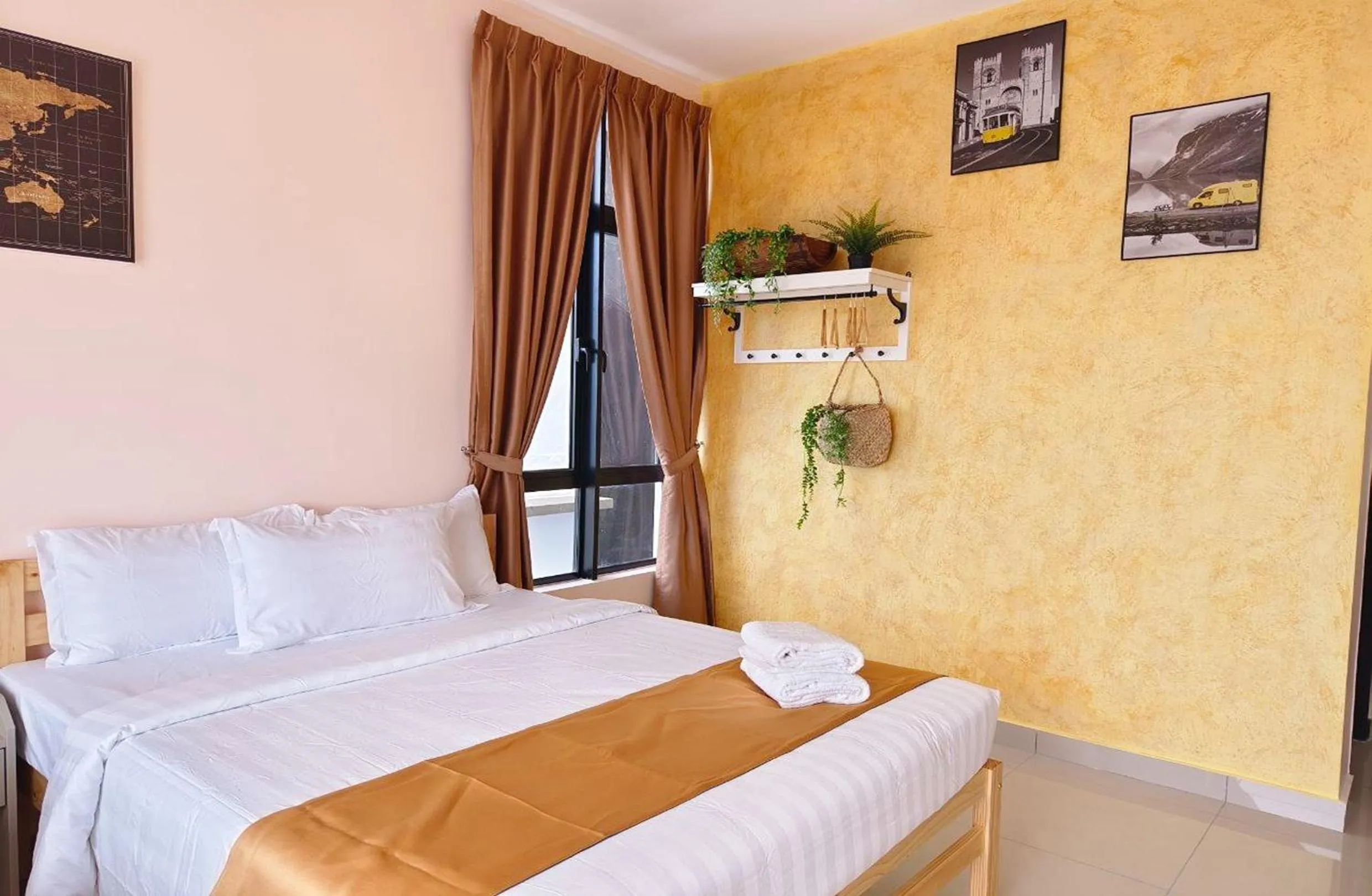 Bed in Twin Tower Johor Bahru by Glex